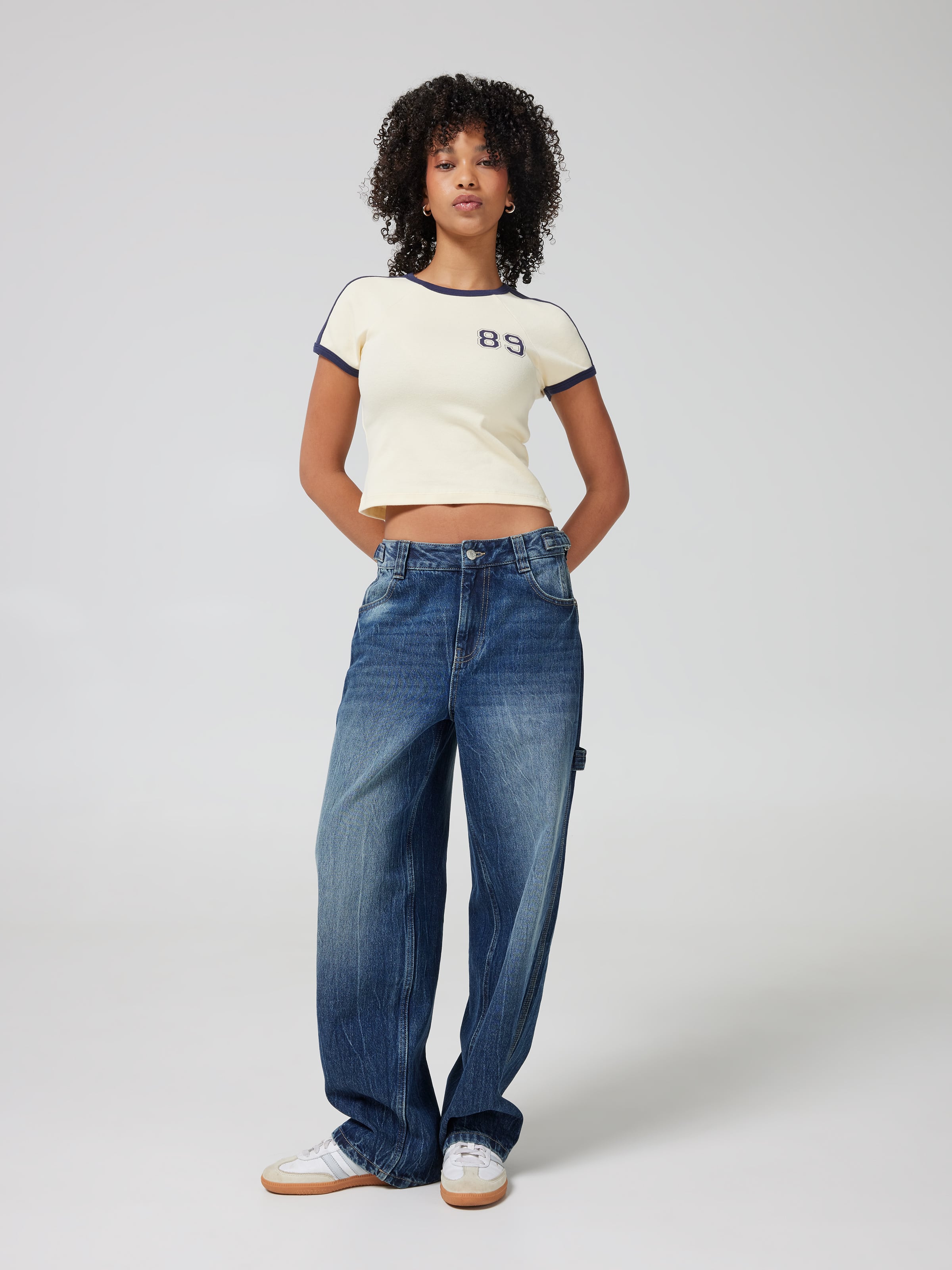 89 Badge Taped Raglan Tee