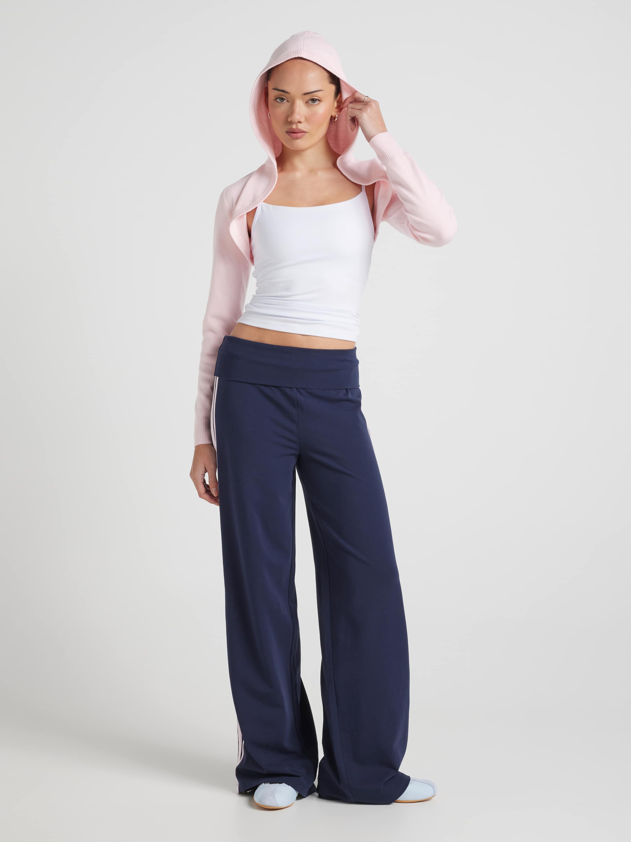 Ballet Shrug