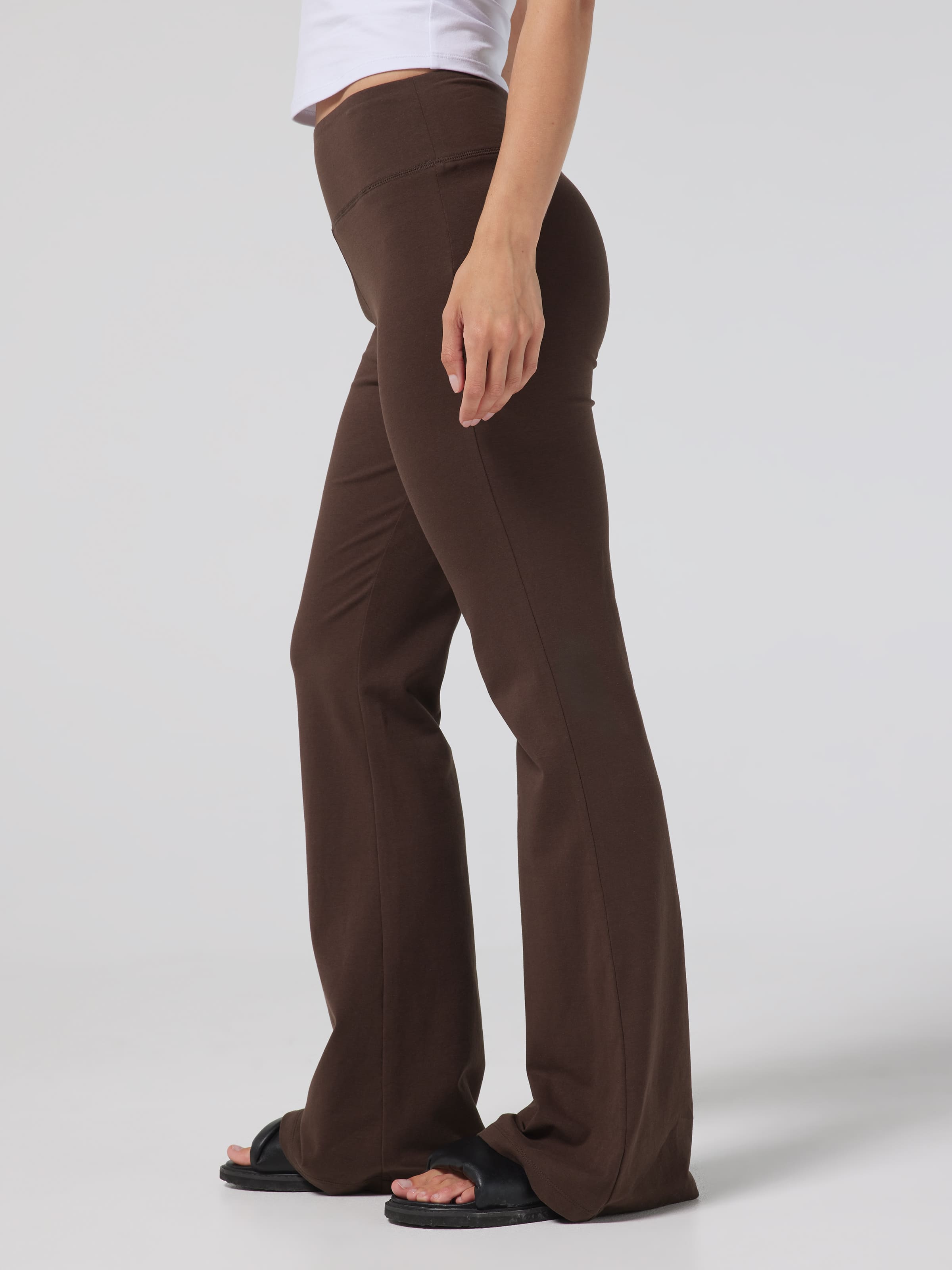 The Kickflare Legging