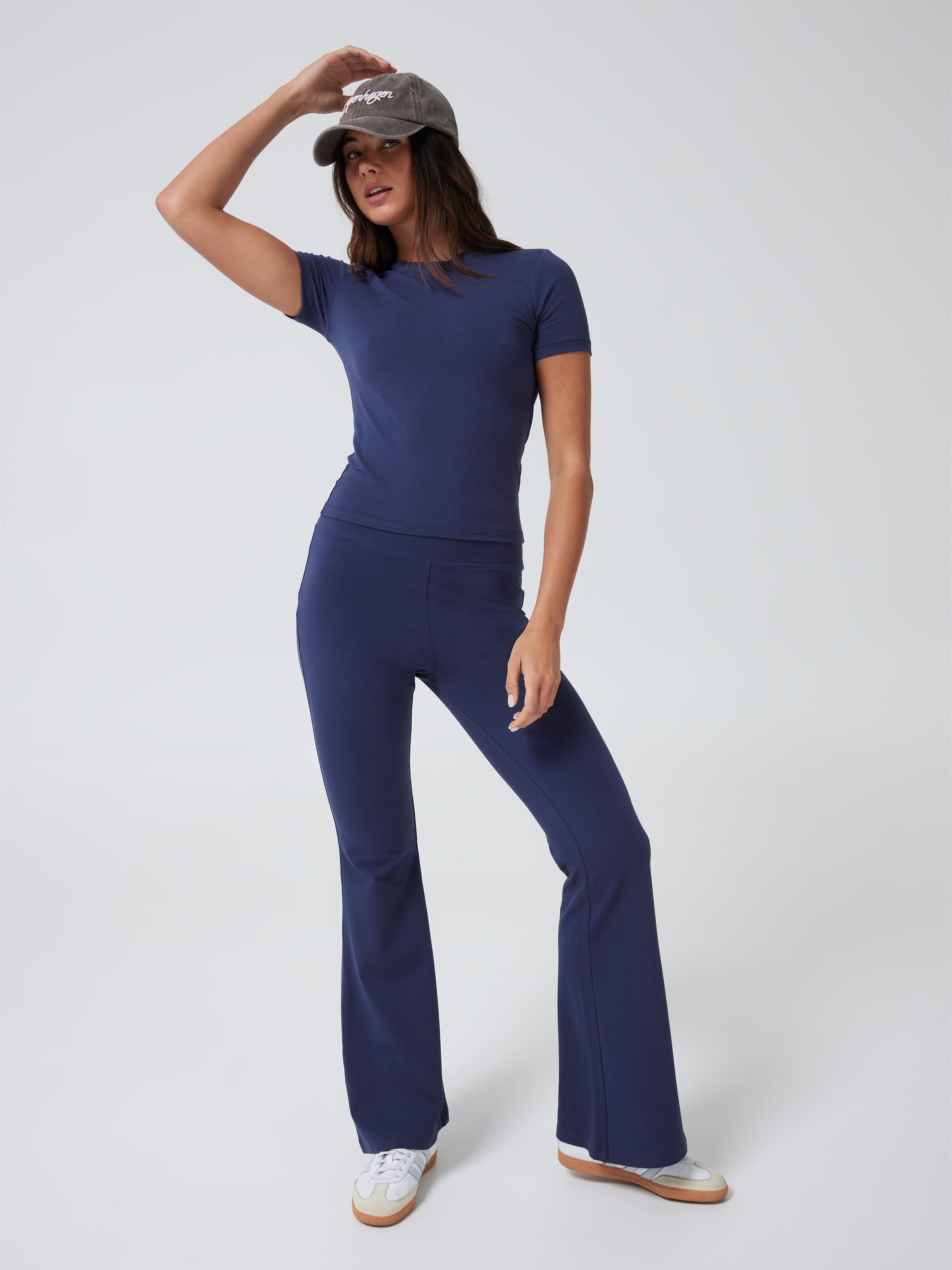 The Kickflare Legging