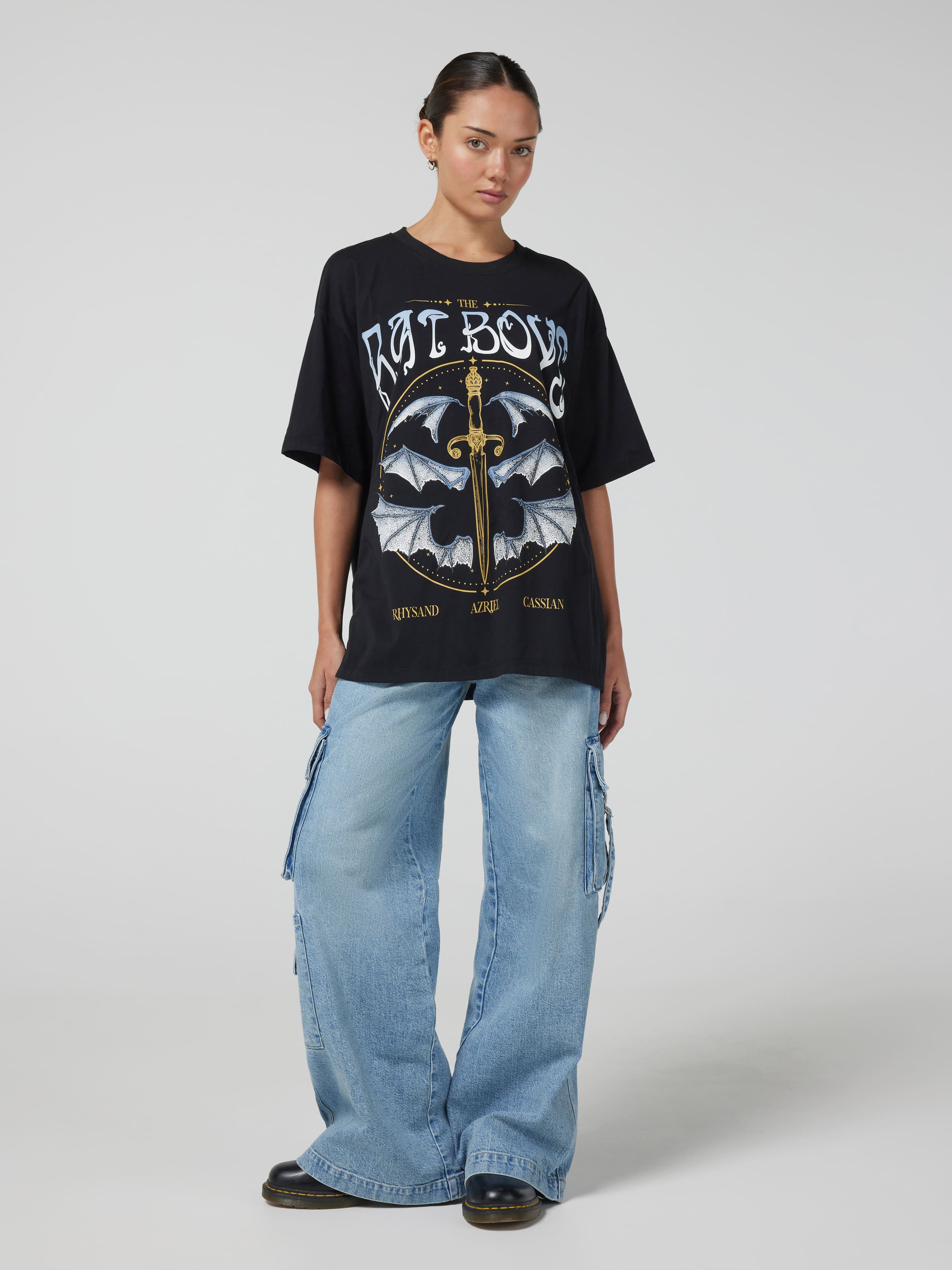A Court Of Thrones And Roses Bat Boys Oversized Tee