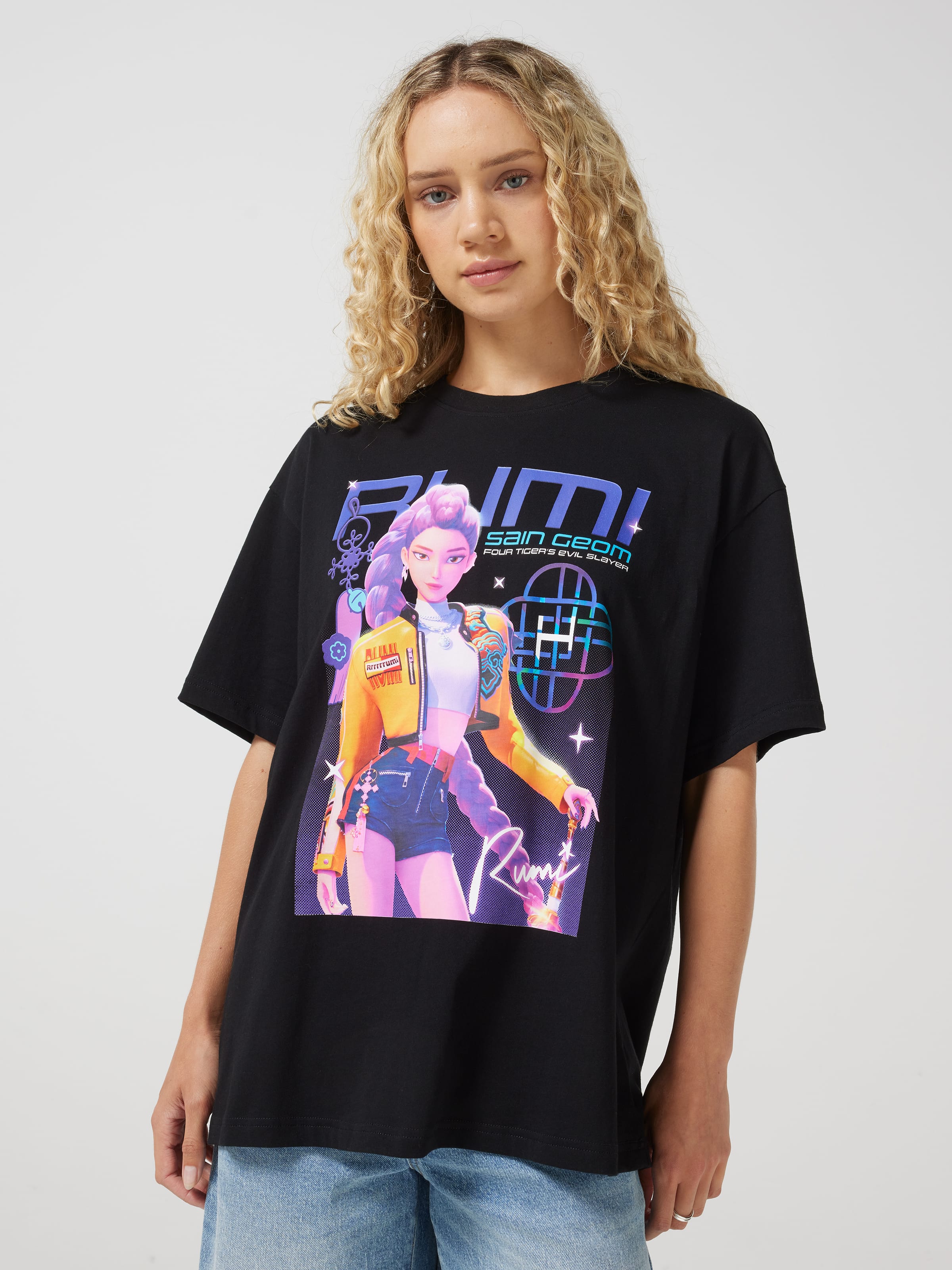 Kpop Rumi Oversized Tee