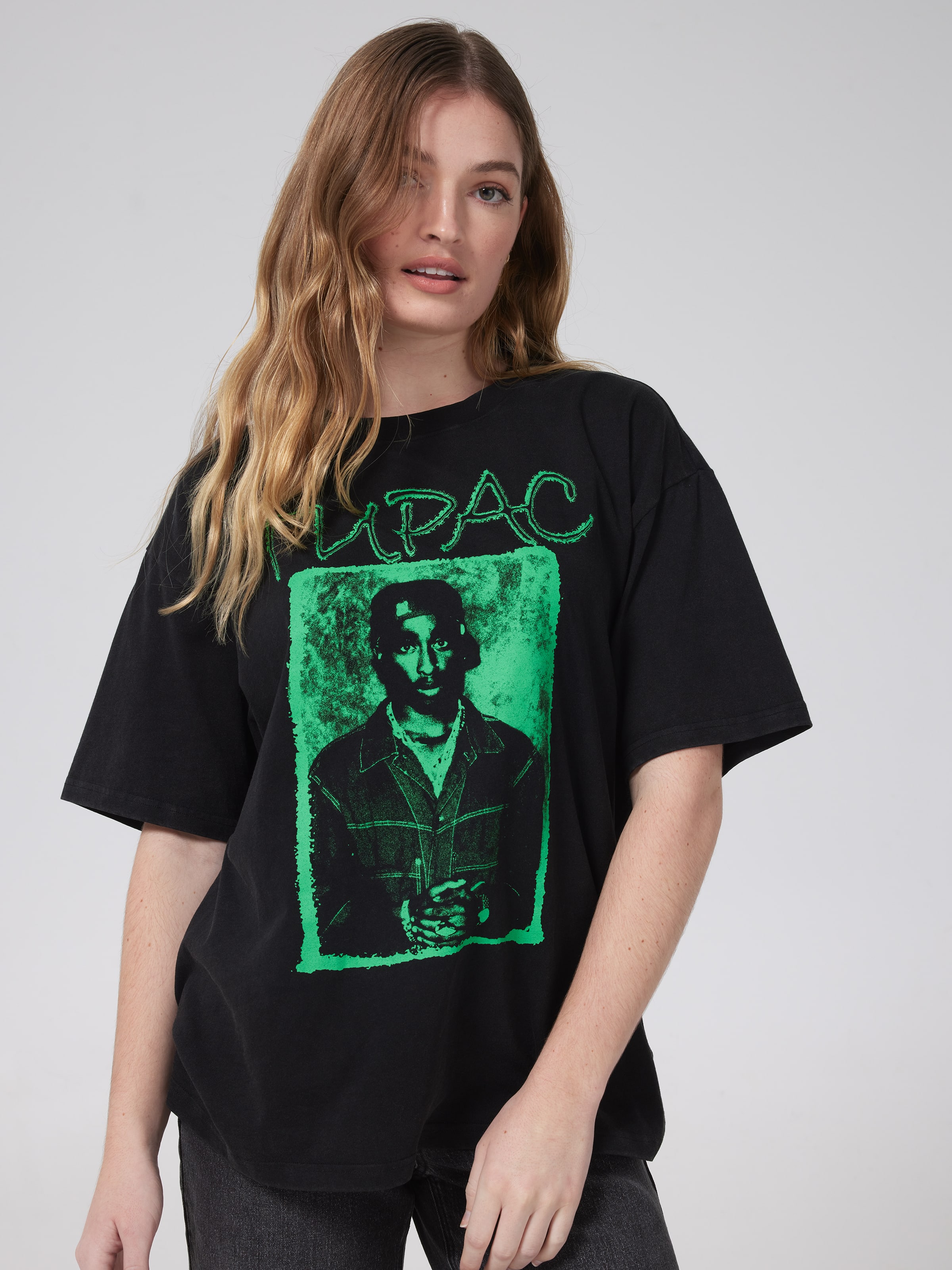 Music Tupac Polaroid Oversized Tee