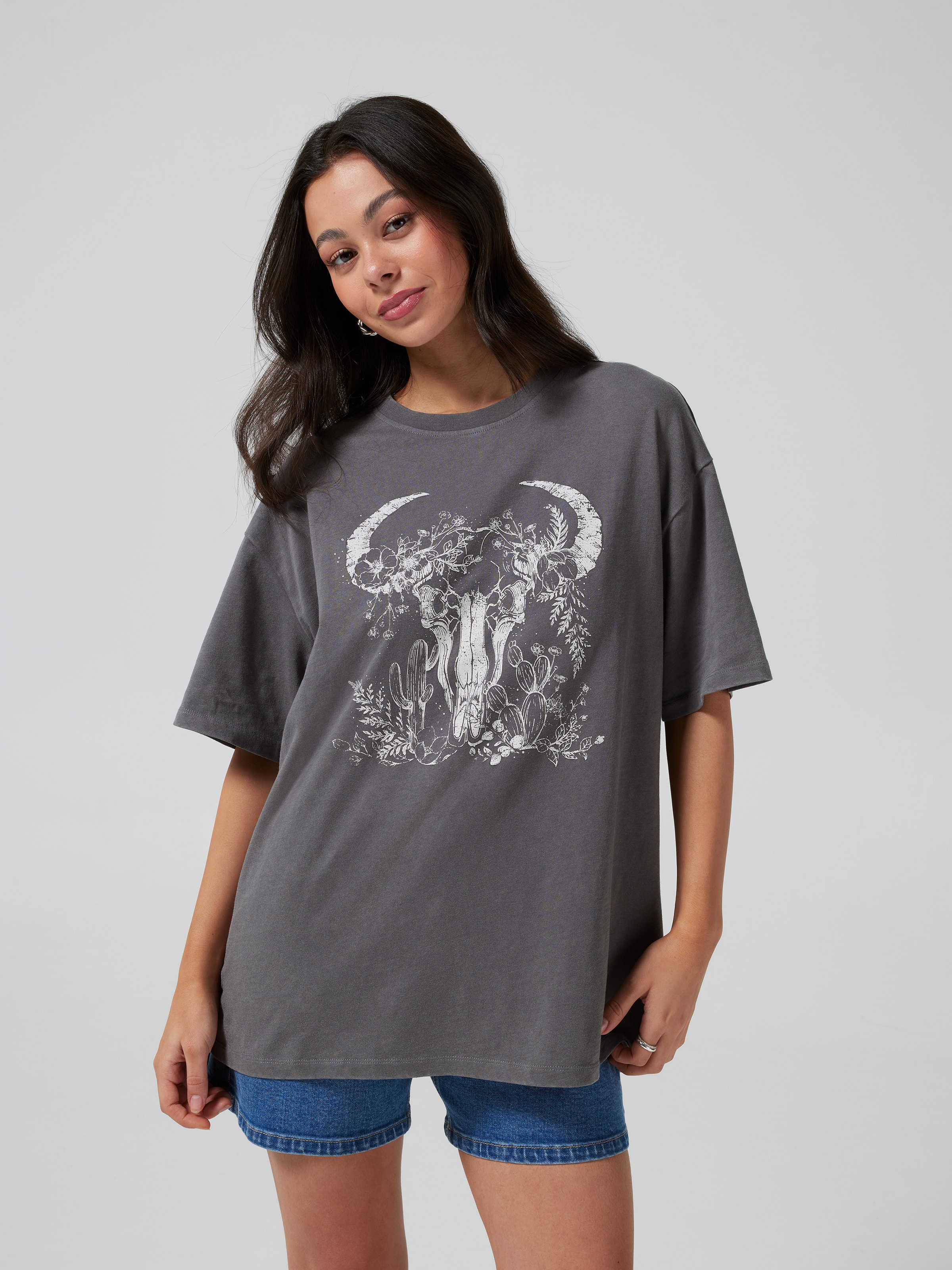 Cowskull Mystic Oversized Tee