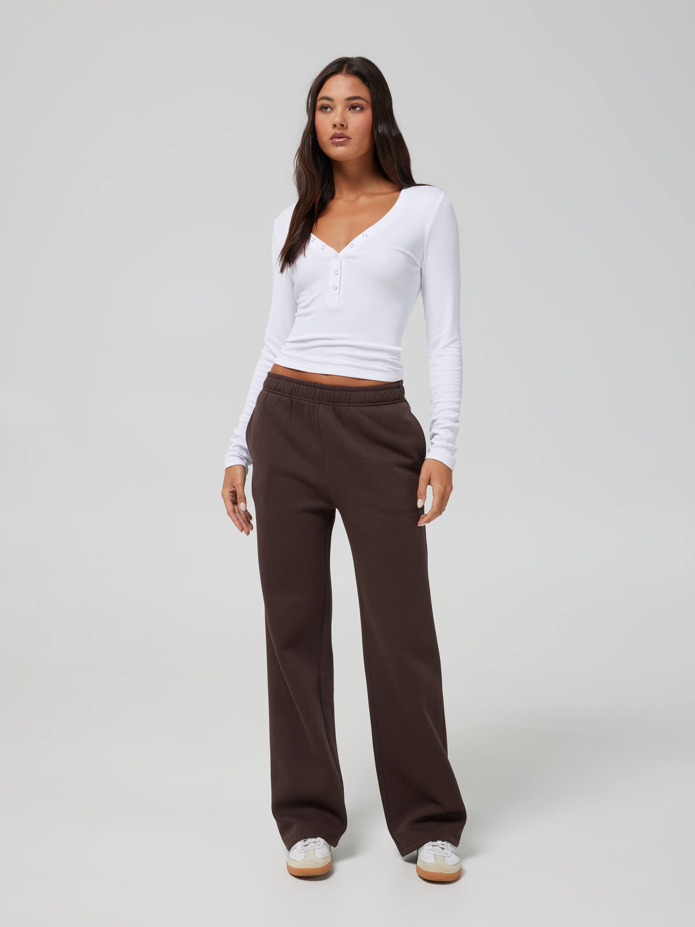 Wide Leg Track