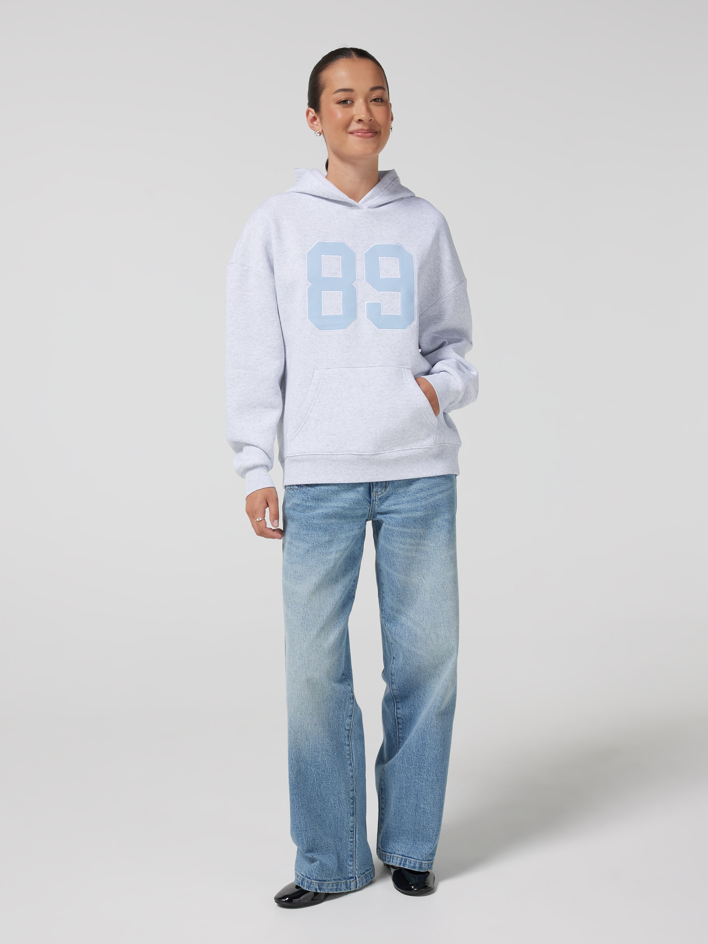89 Applique Oversized Hoodie