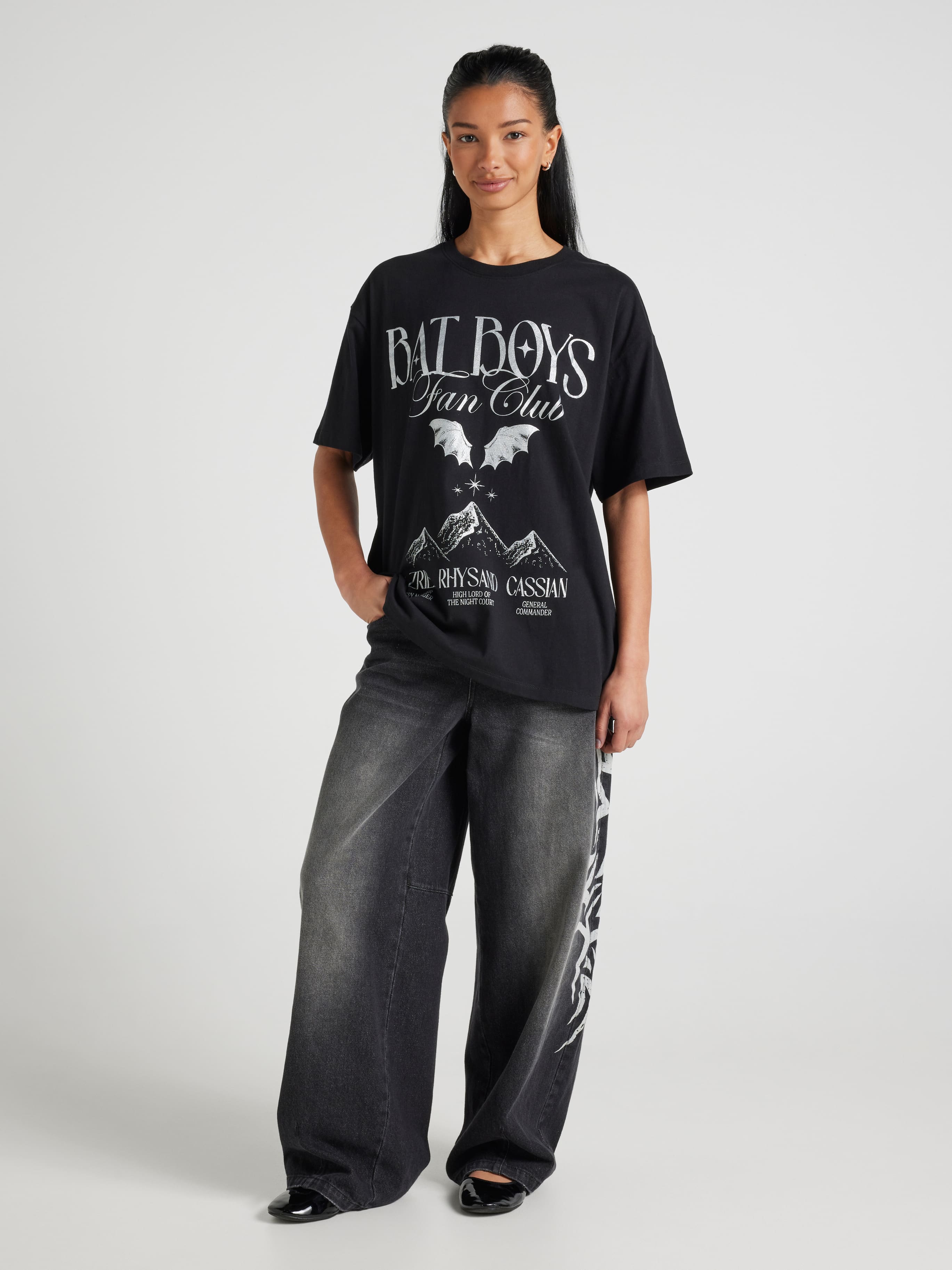 A Court Of Thorns And Roses Bat Boy Wings Oversized Tee