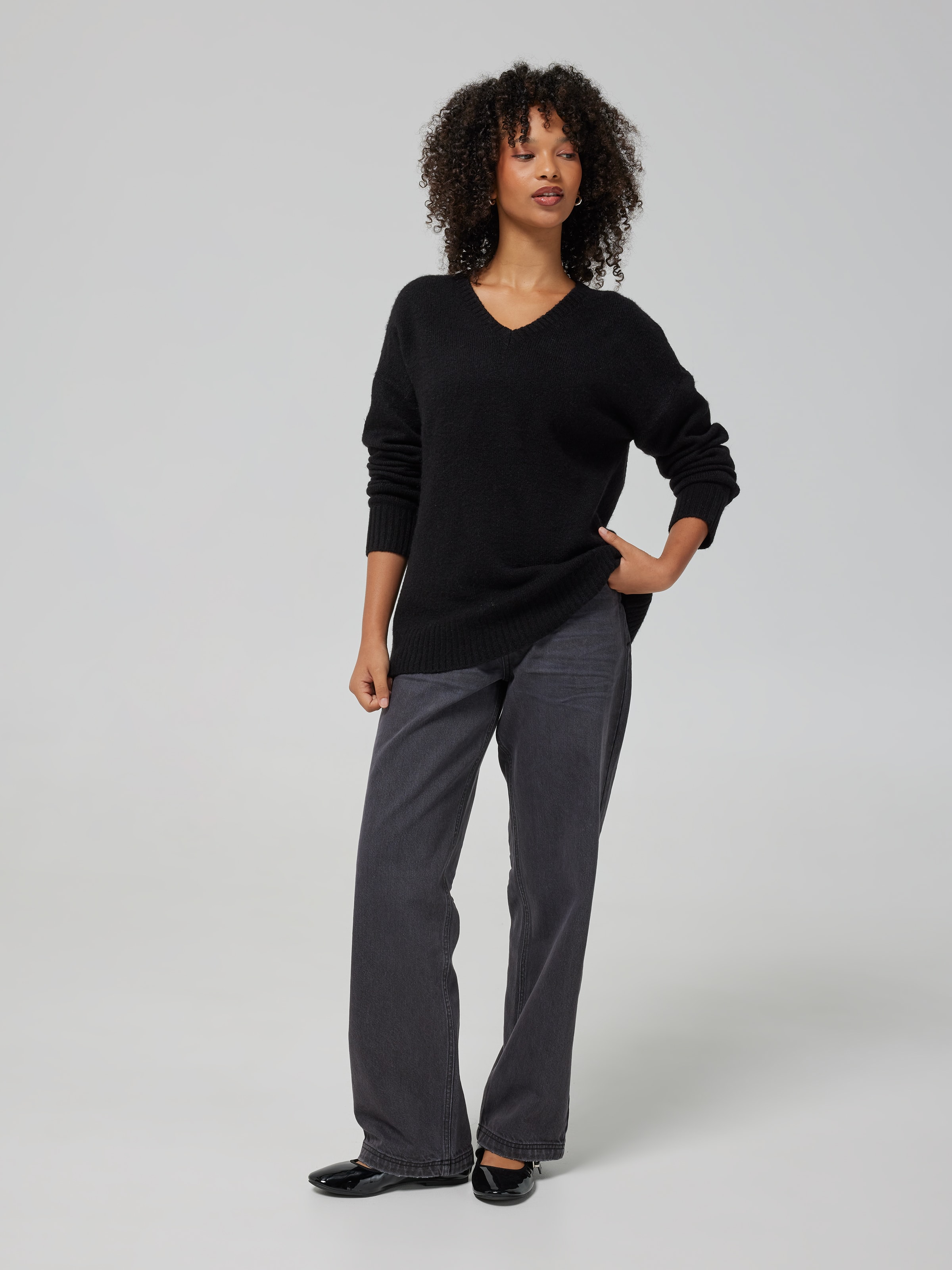 Leslie 2 Flat Knit V-Neck Jumper