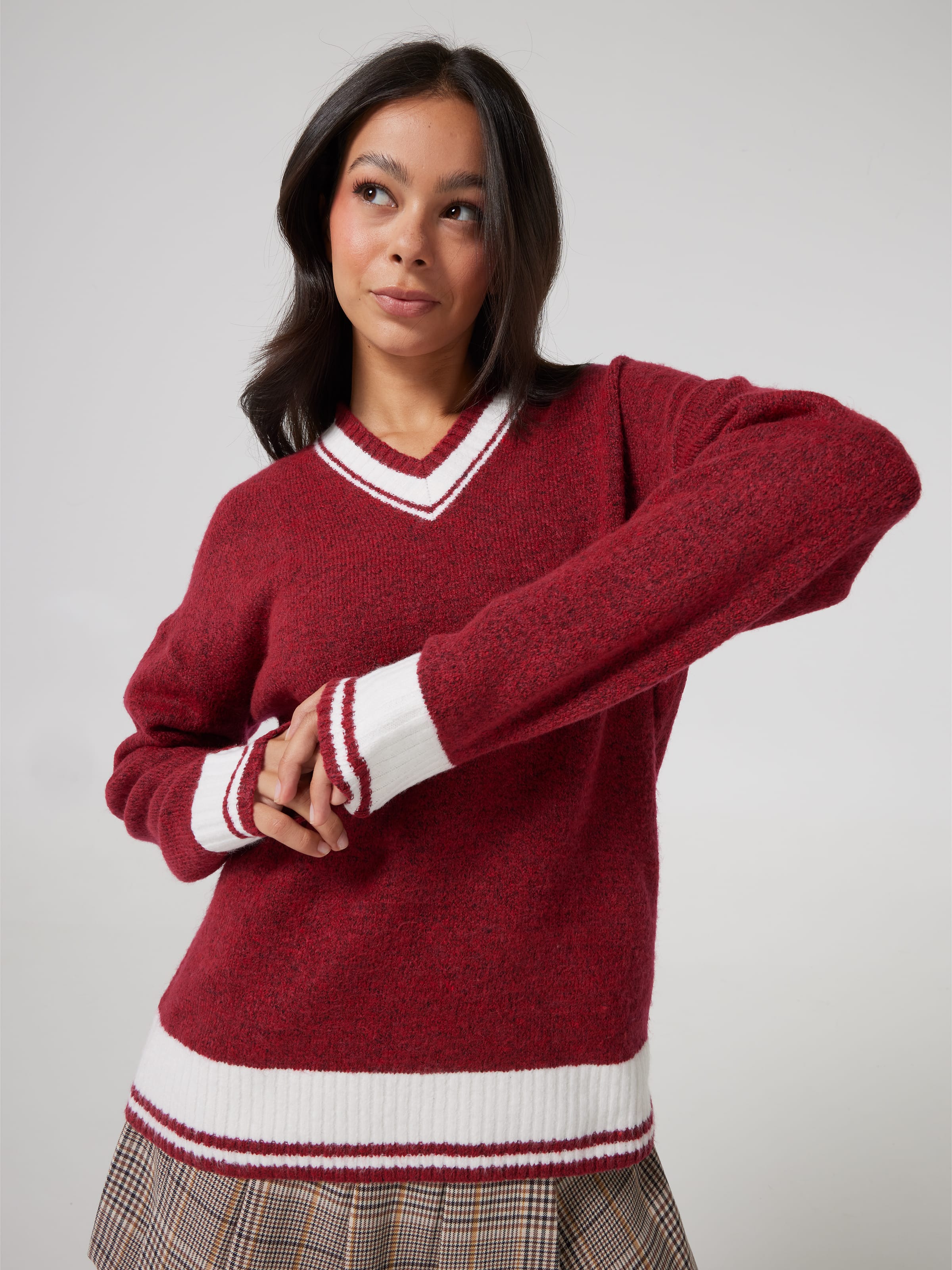 Leslie 2 Flat Knit V-Neck Jumper