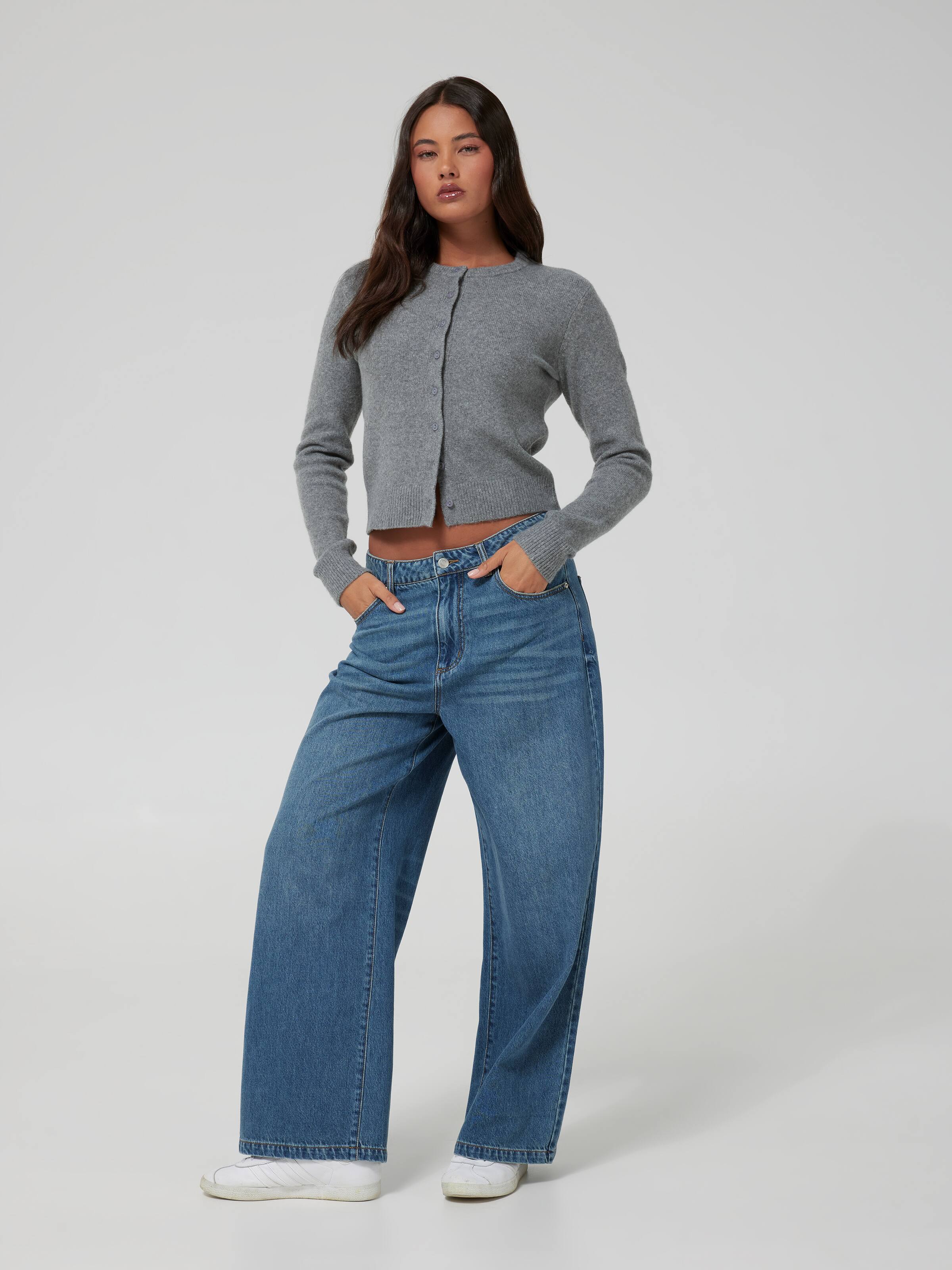 Aurora Cardi
