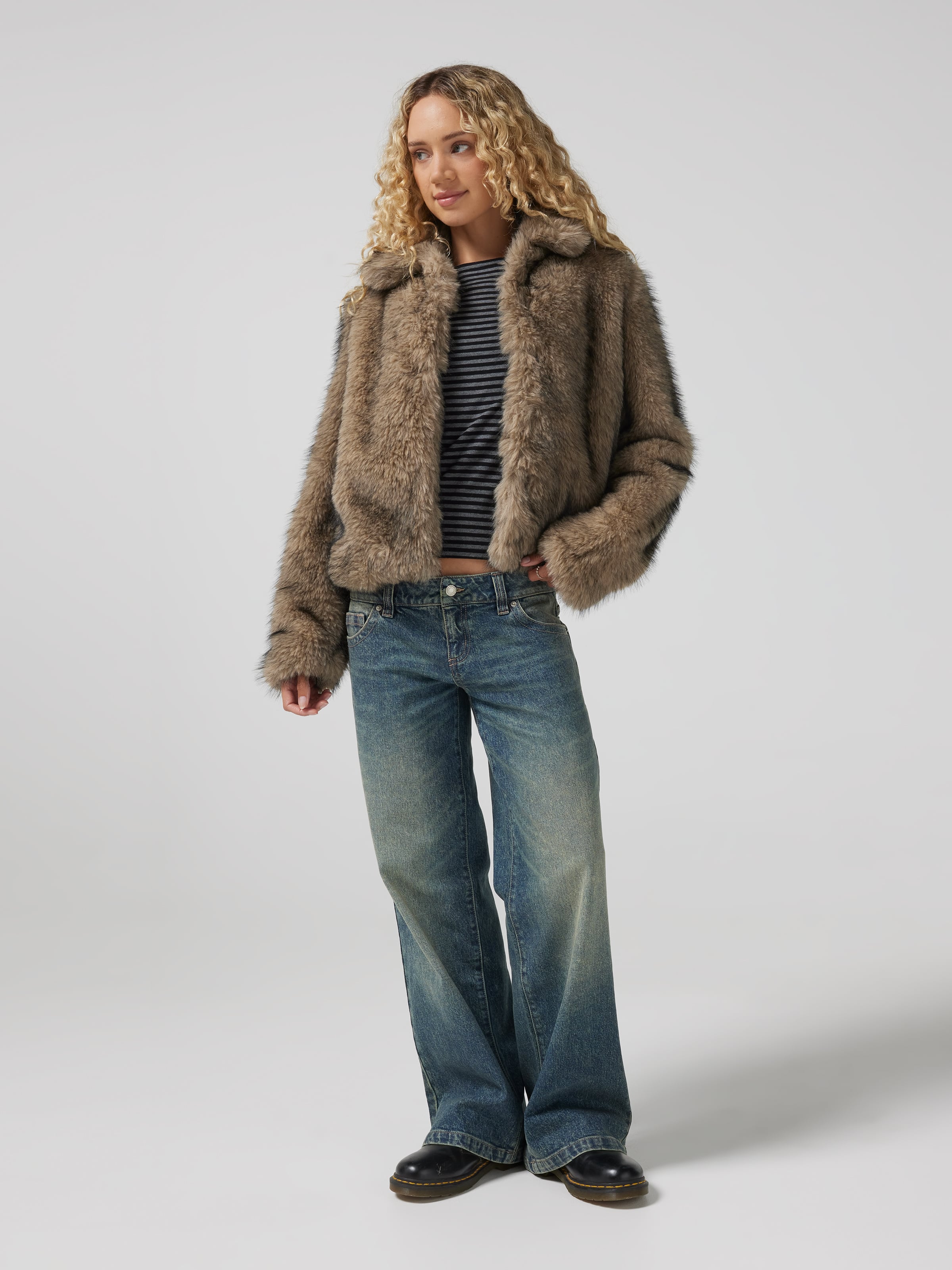 Faux Fur Collared Jacket