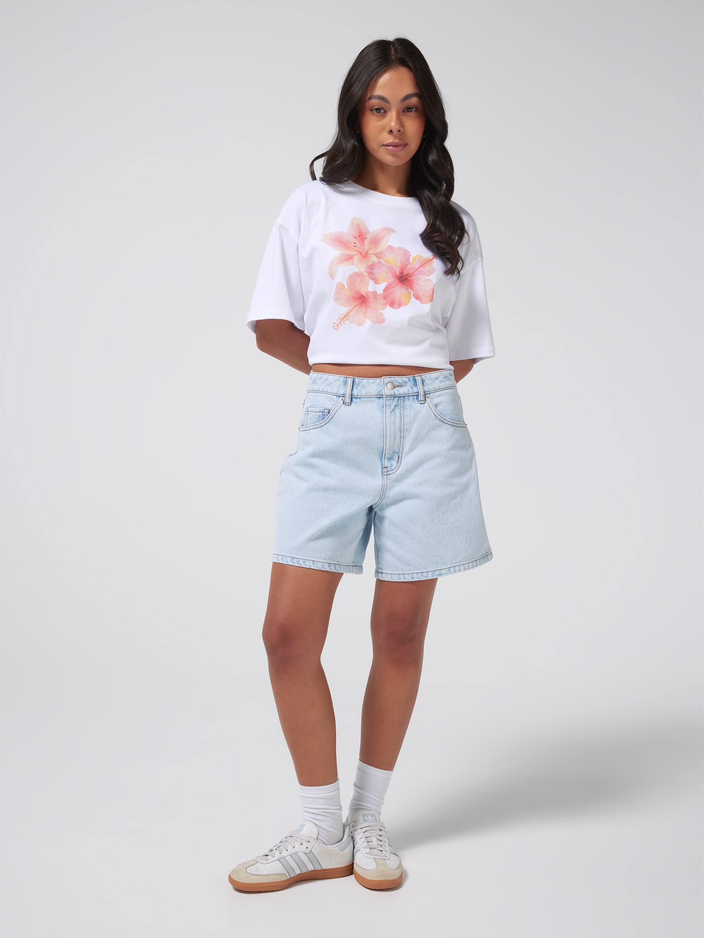 Annie A Line Short