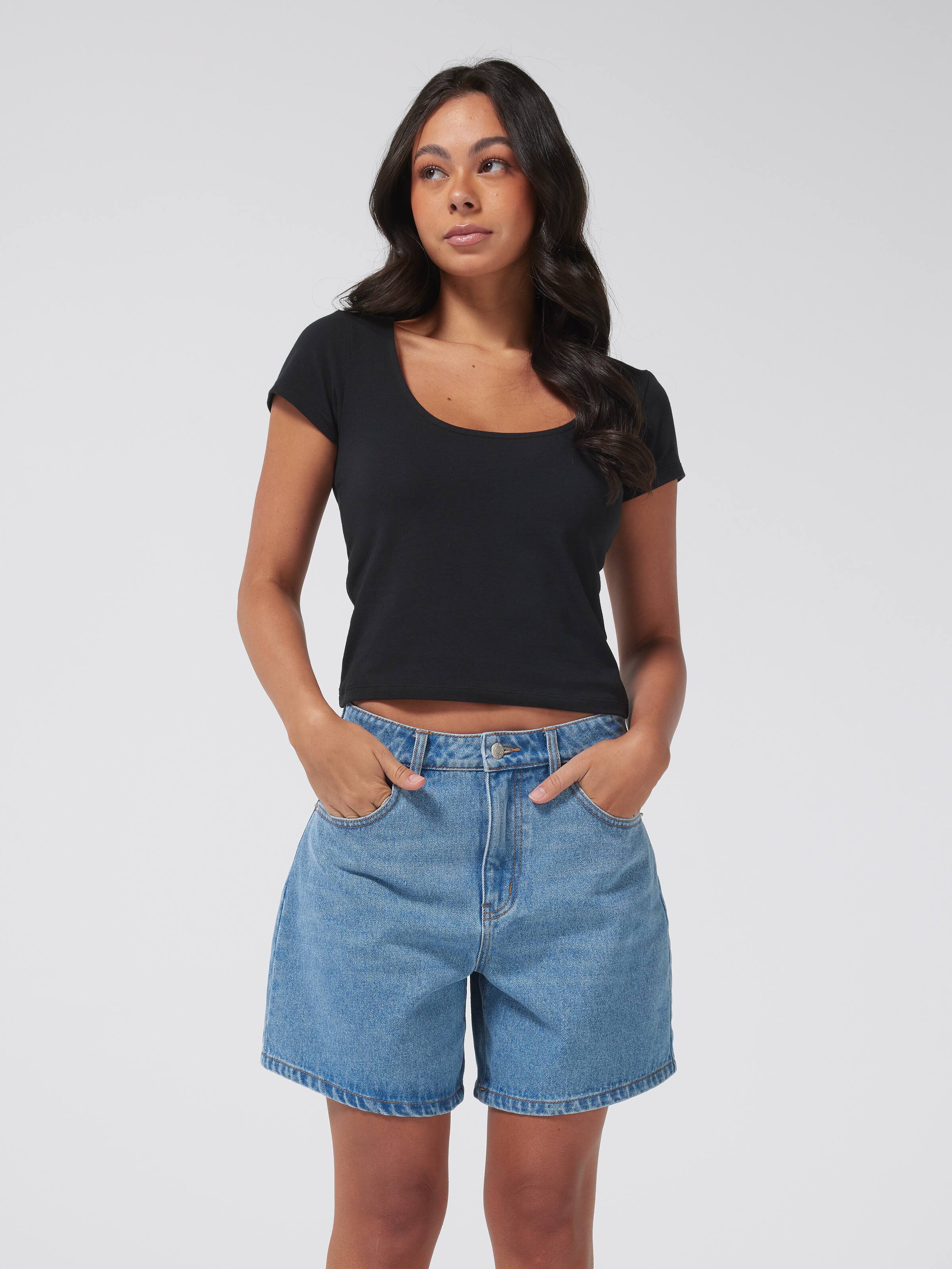 Annie A Line Short