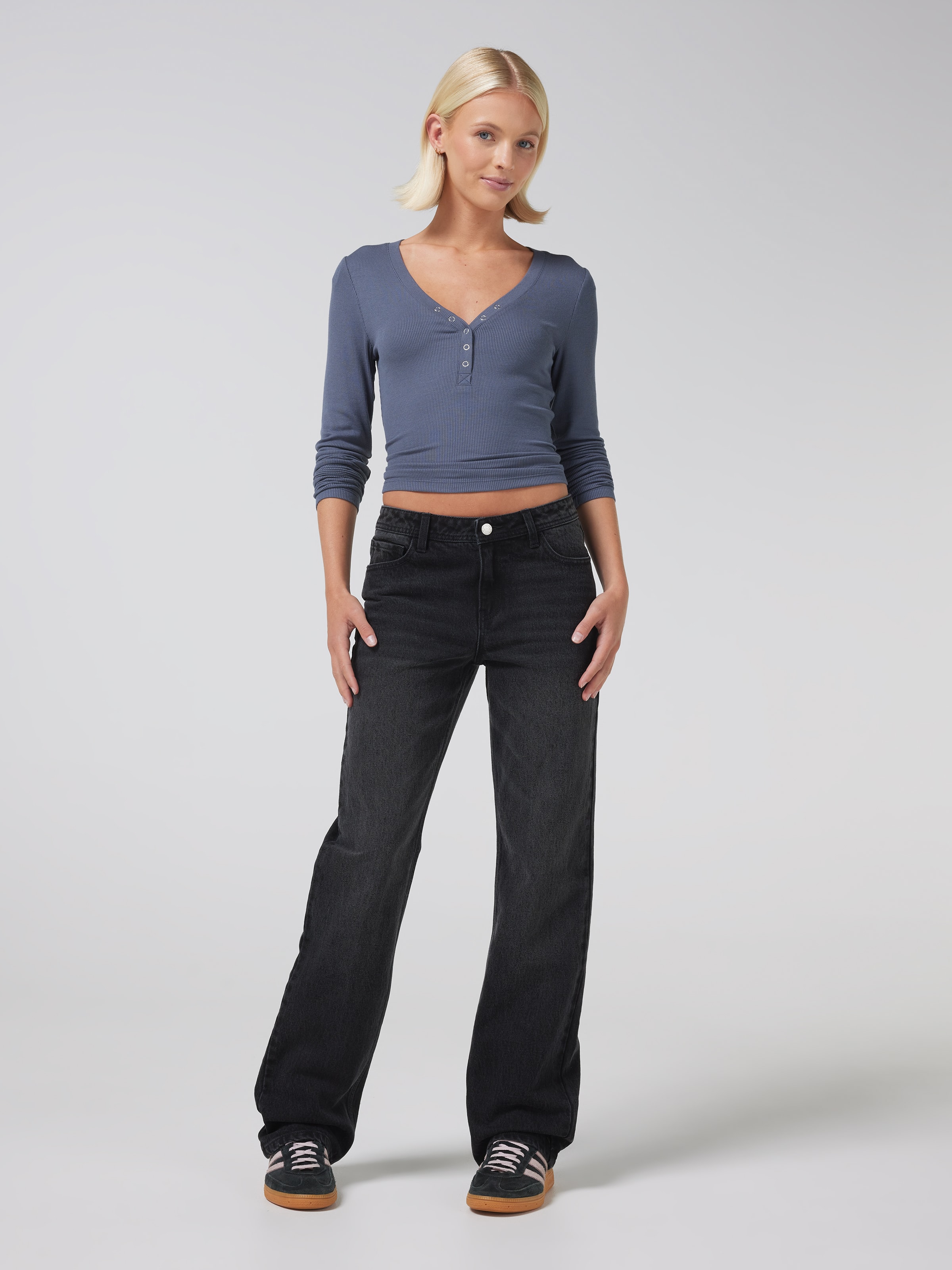 Dani Mid Rise Straight Stretch Jean