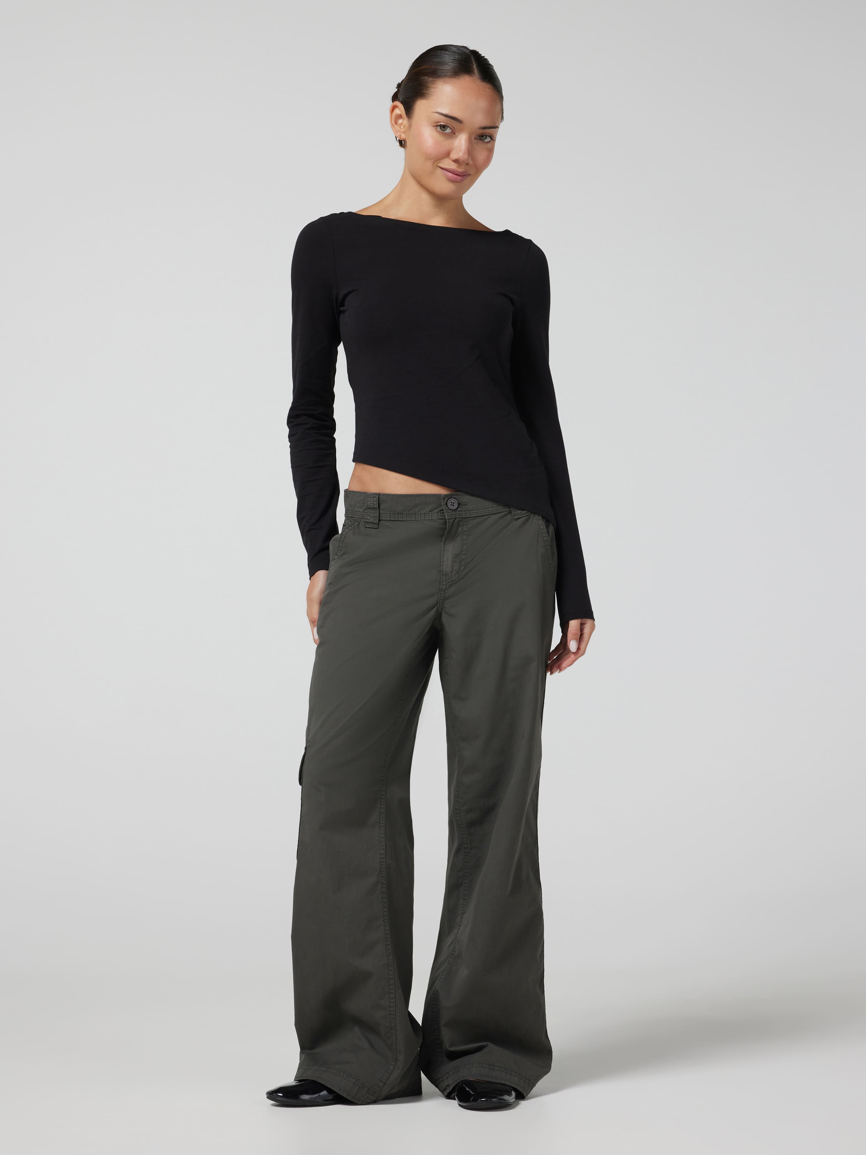 Max Ultra Low Rise Utility Pant