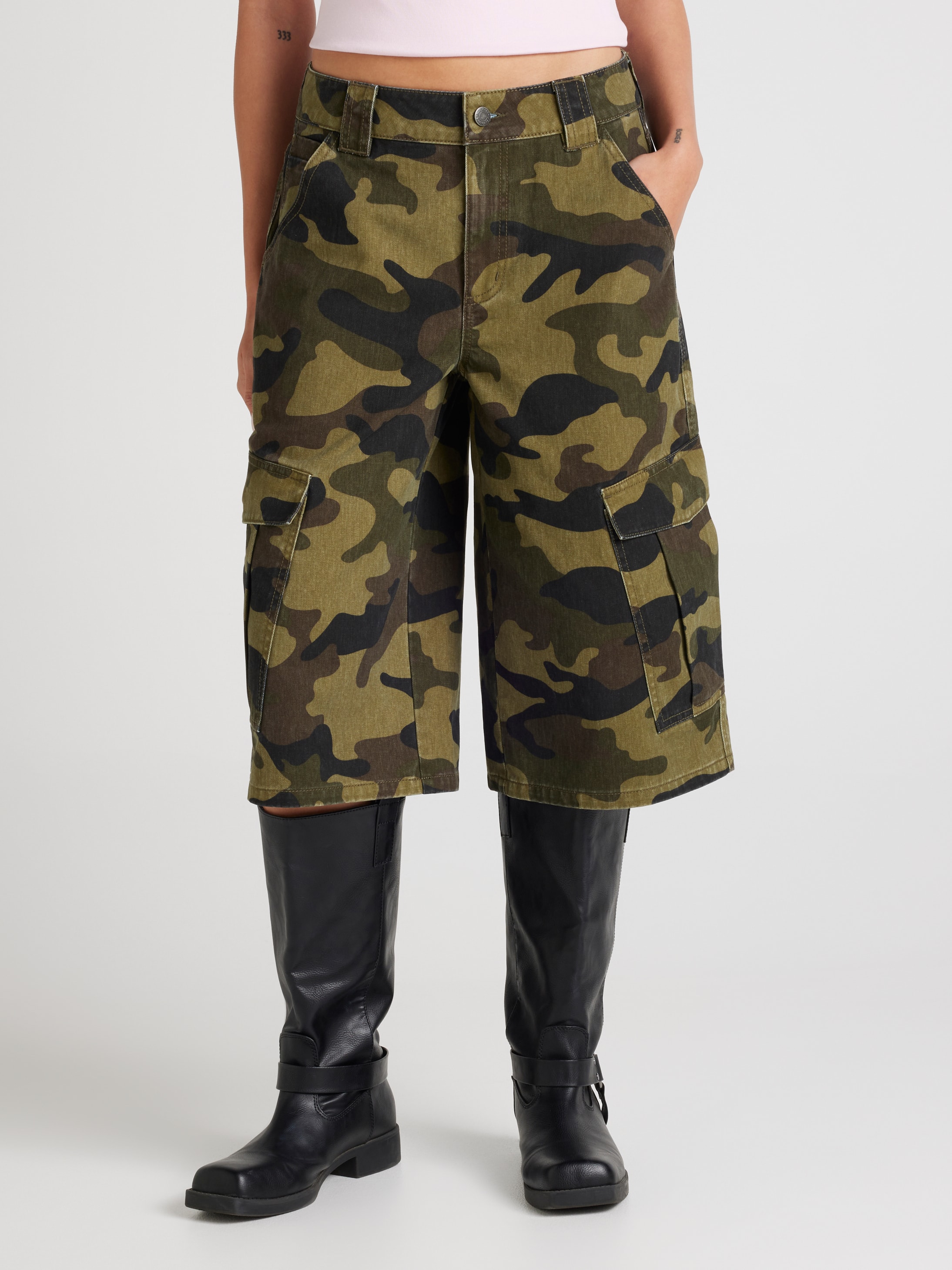 Scout Mid Rise Cargo Short