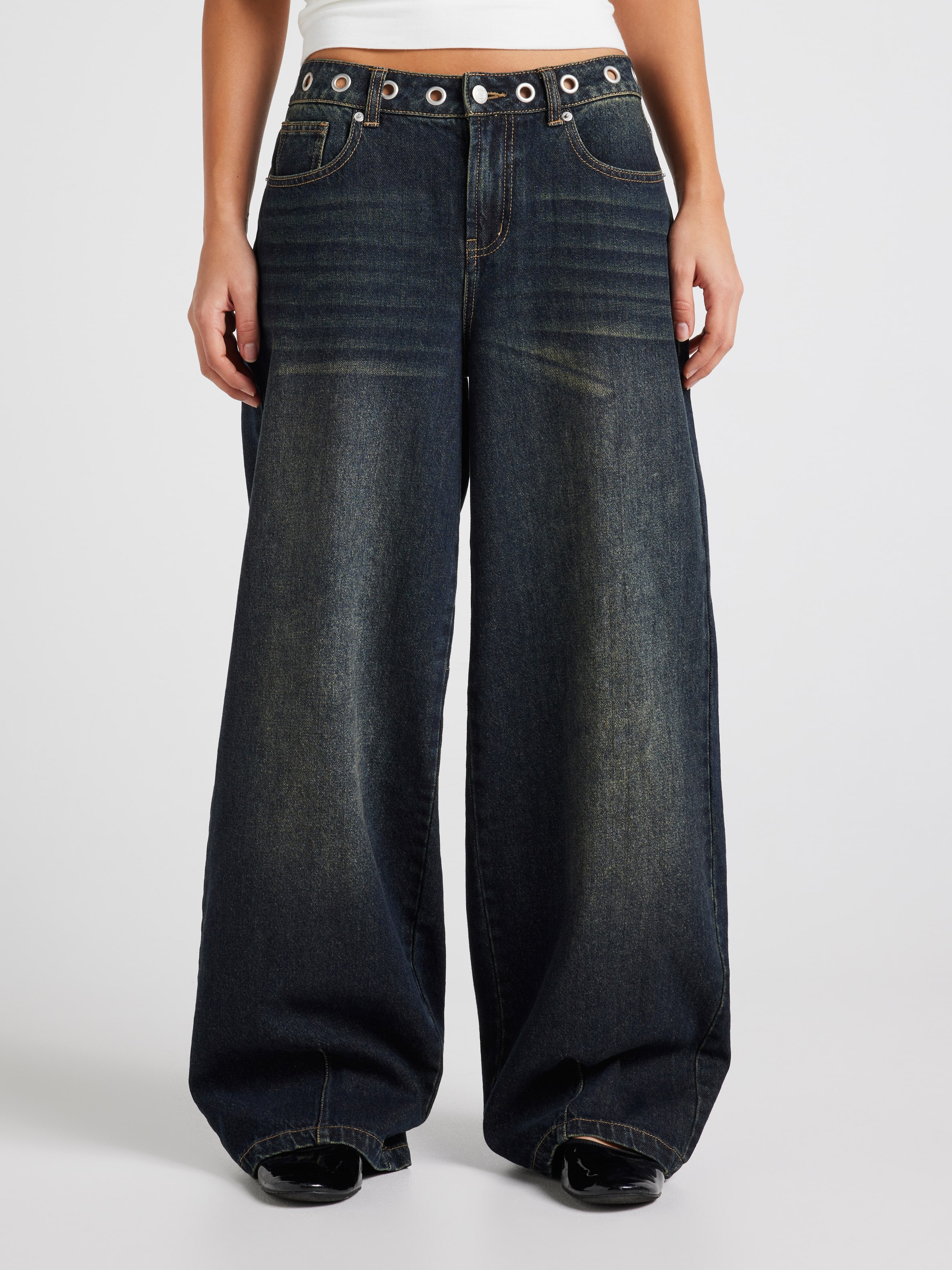 Monti Mid Rise Super Baggy Jean