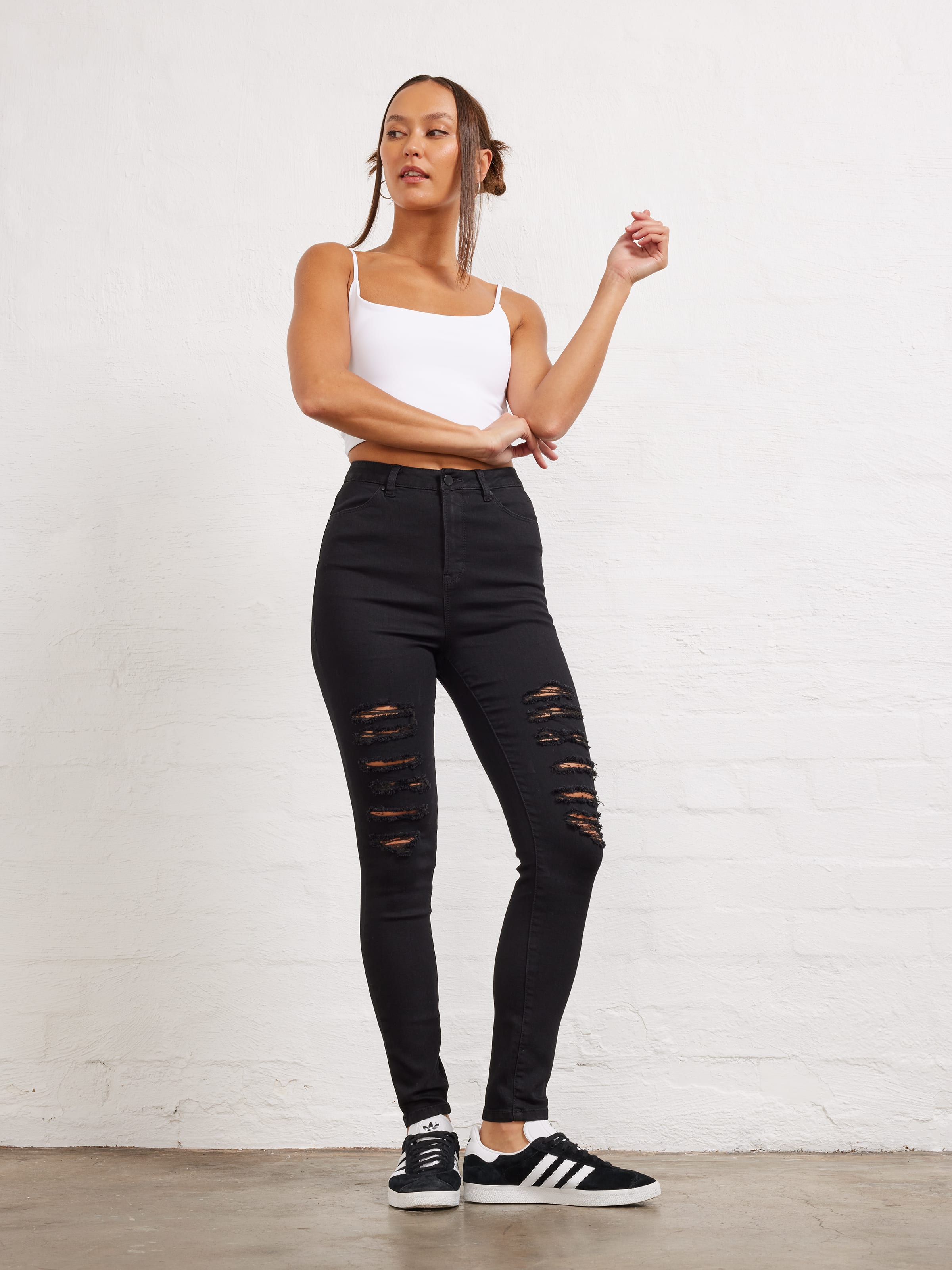 Ripped skinny 2024 jeans nz