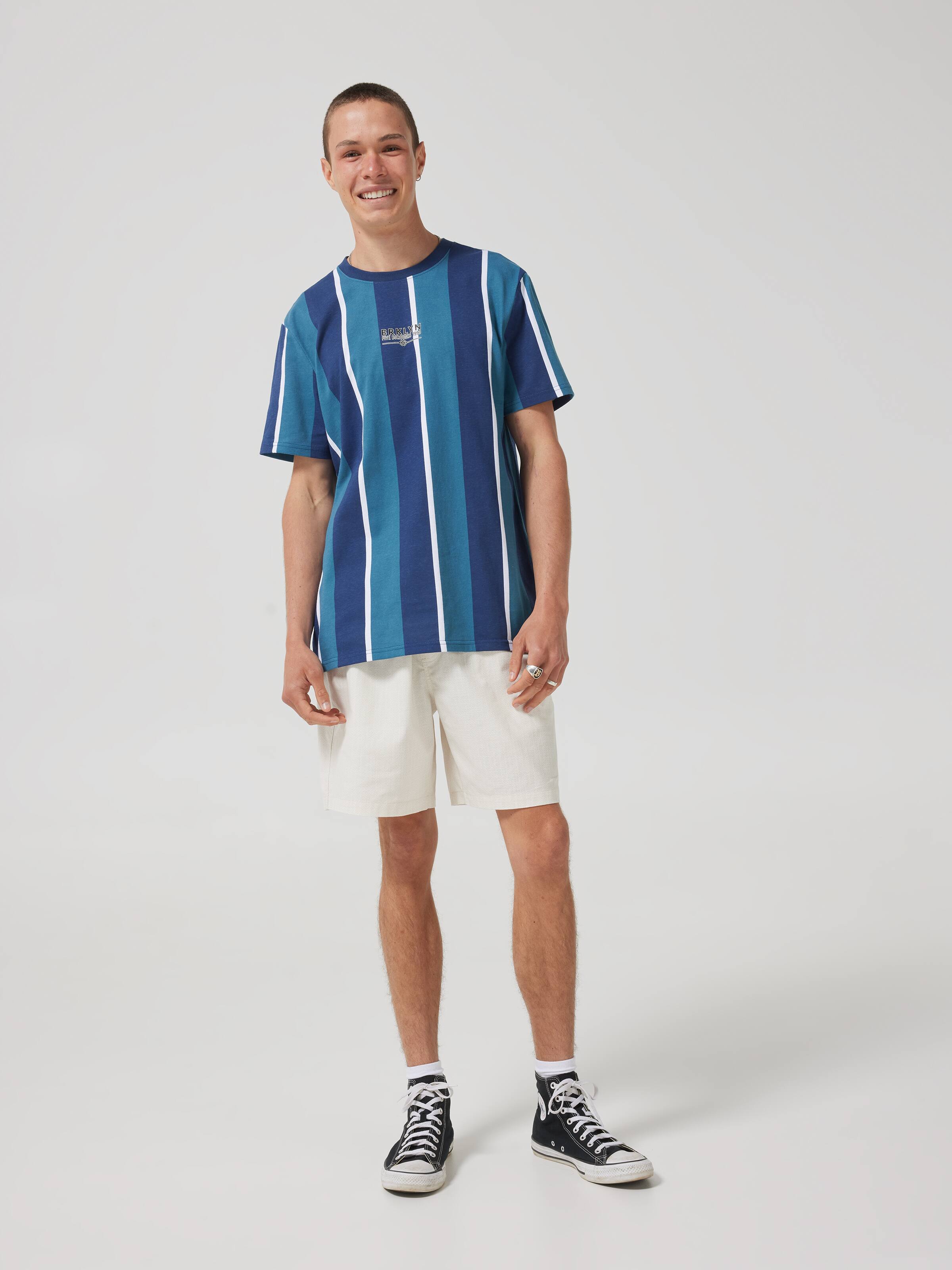 V-Stripe Brooklyn Short Sleeve Tee