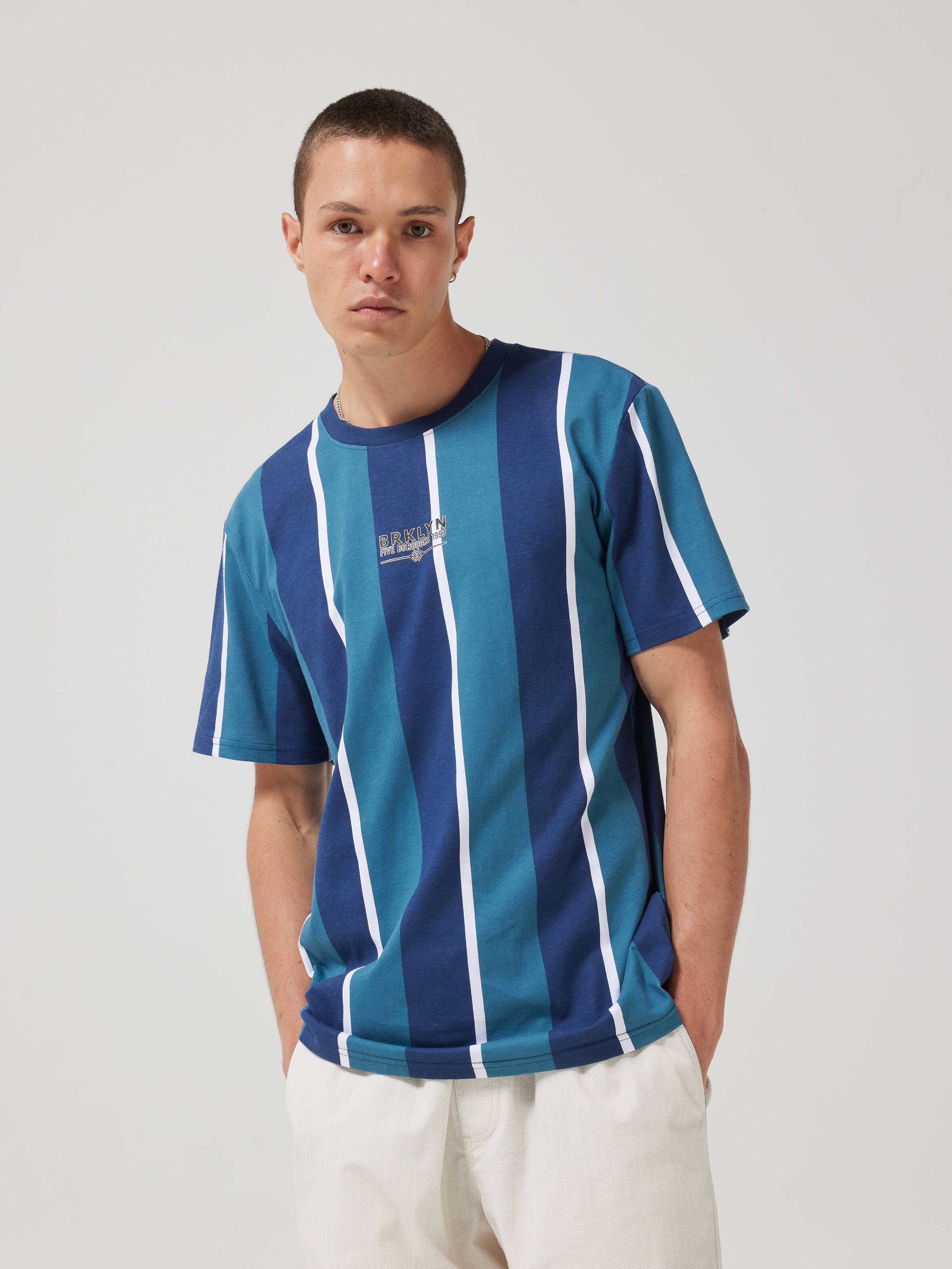 V-Stripe Brooklyn Short Sleeve Tee