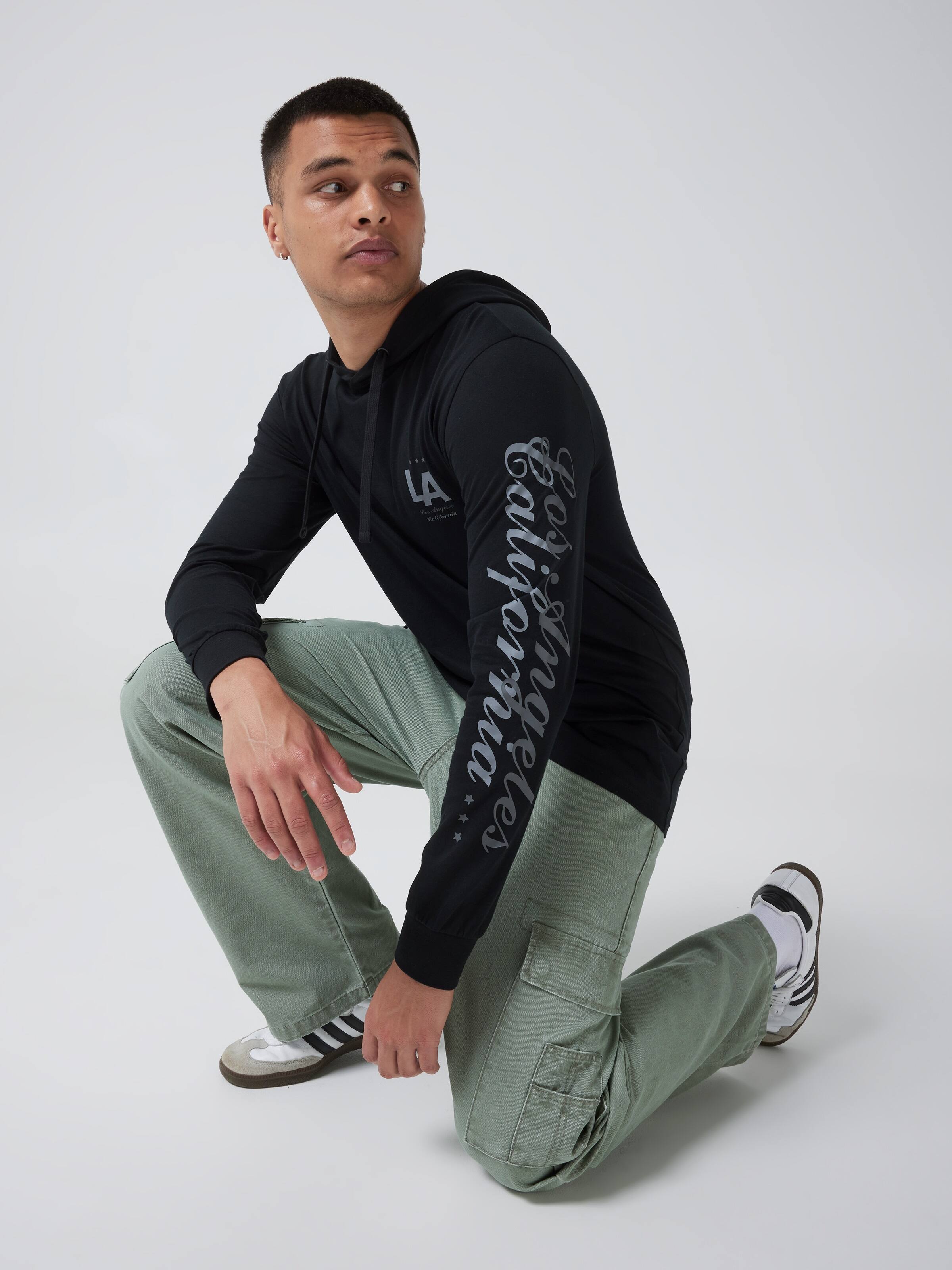 Urban La Hoodie Tee