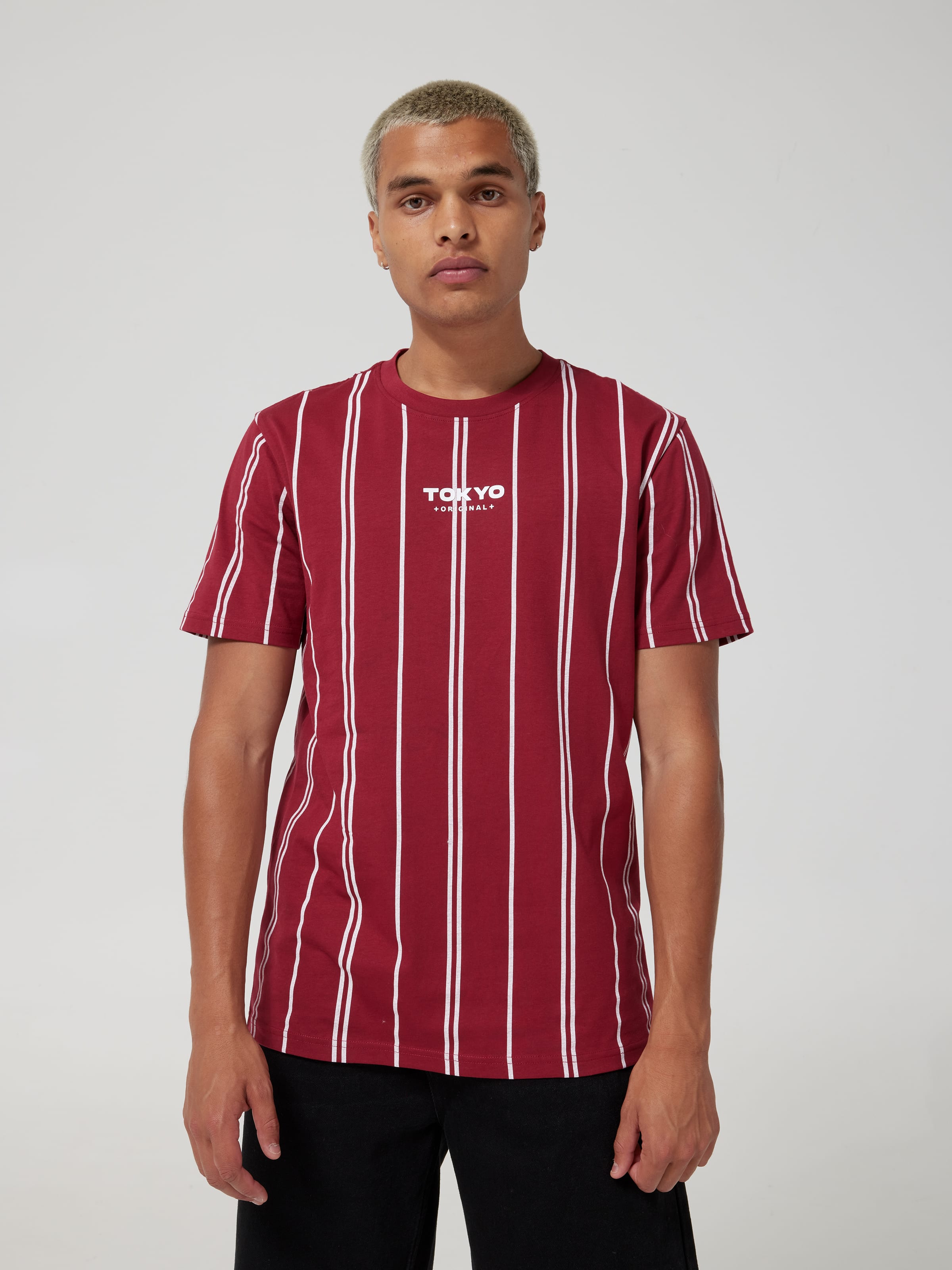 V-Stripe Tokyo Short Sleeve Tee