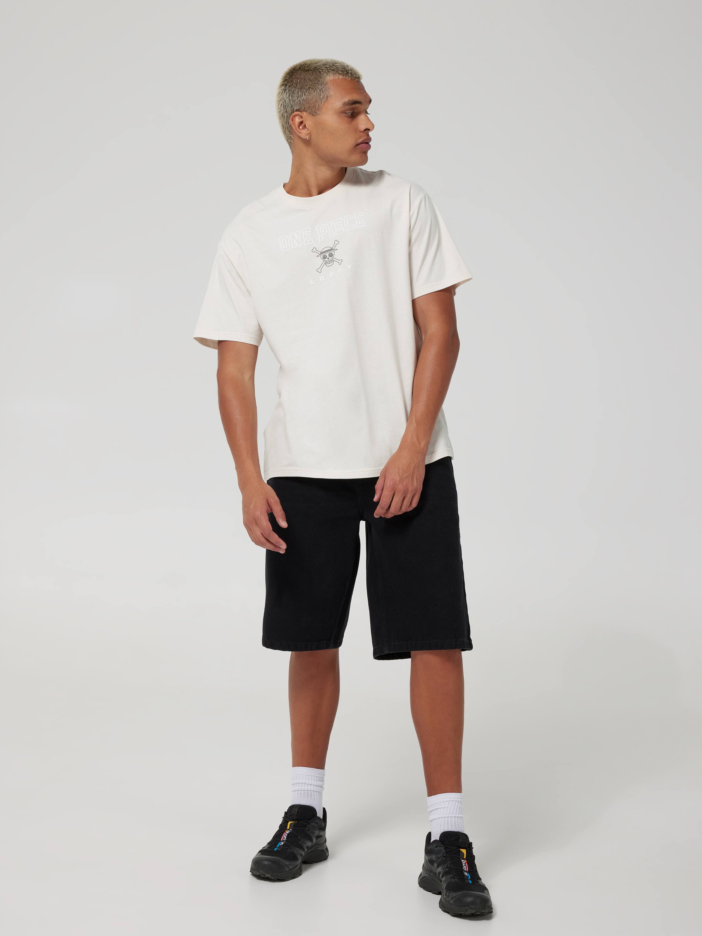 One Piece Relax Short Sleeve Tee