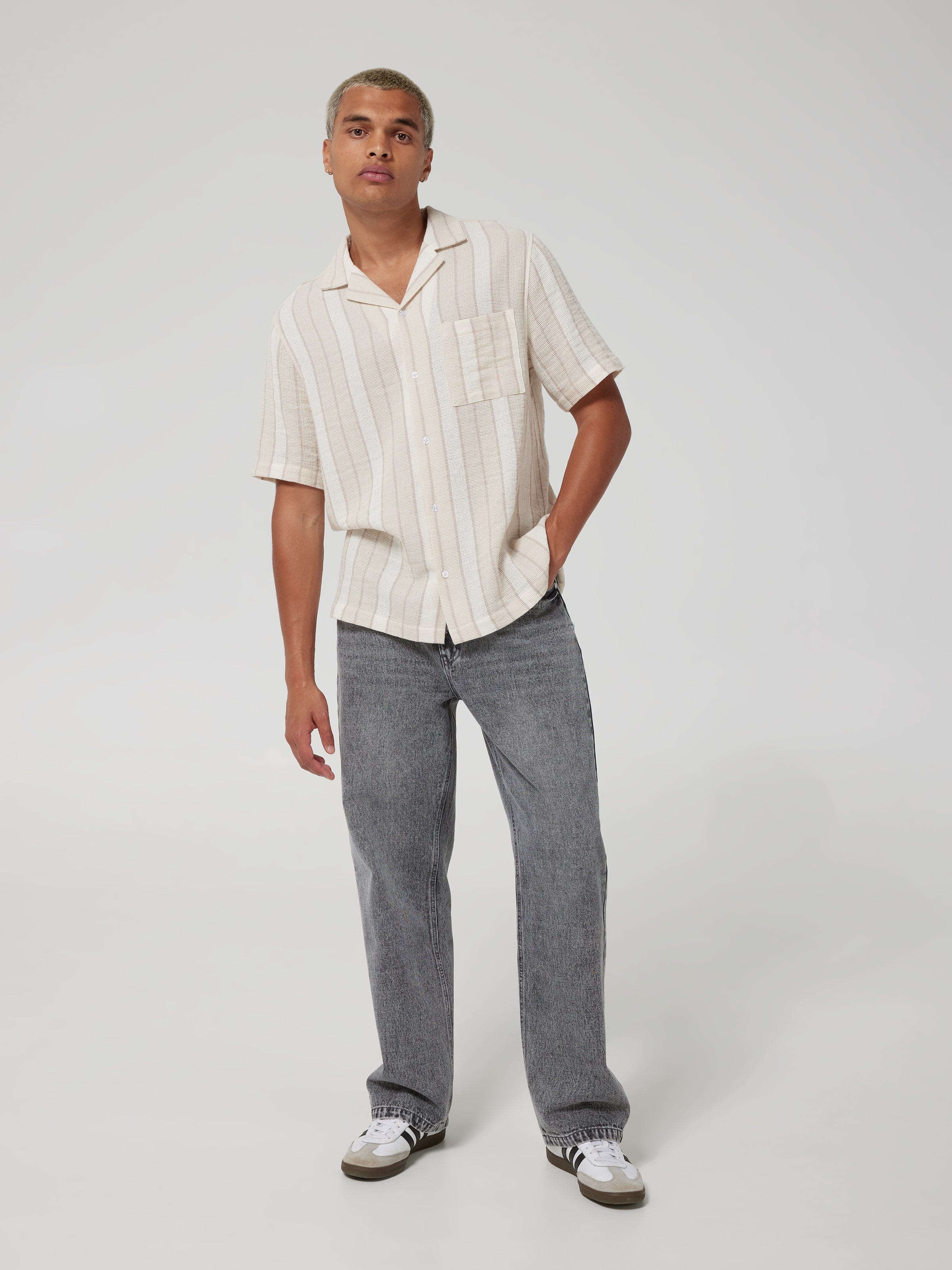 V-Stripe Byron Short Sleeve Shirt