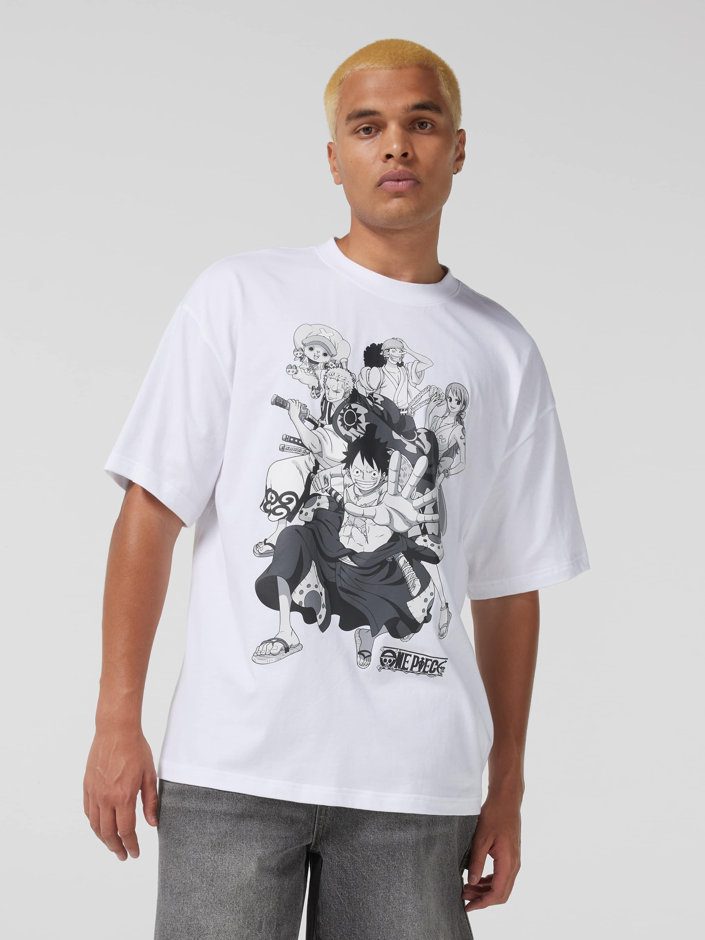 One Piece Group Oversized Tee