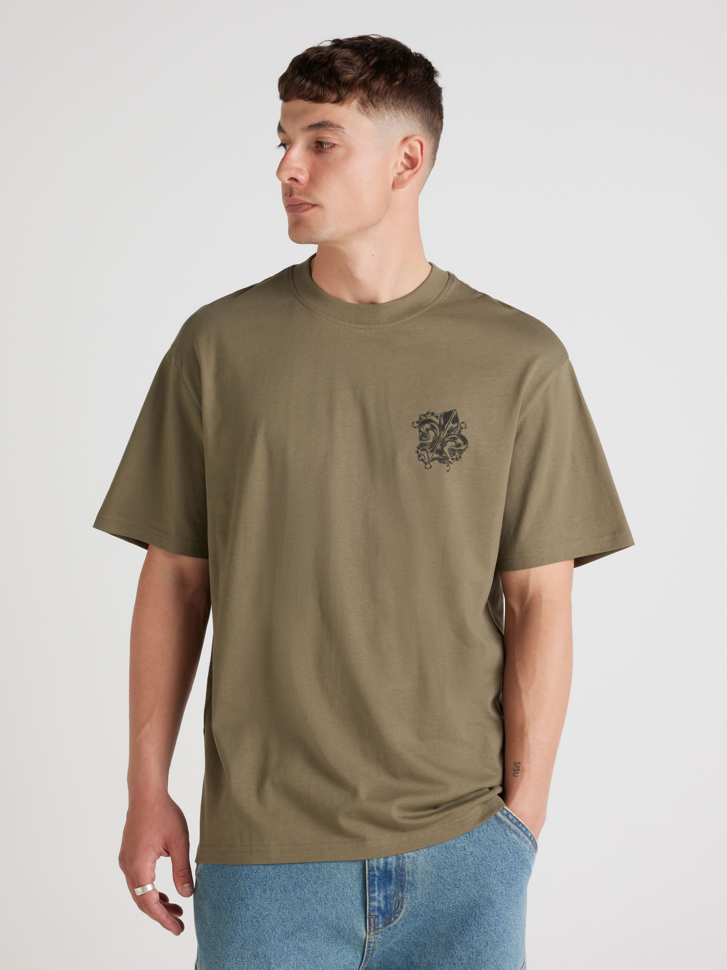 Trend Filigree Relaxed Short Sleeve Tee
