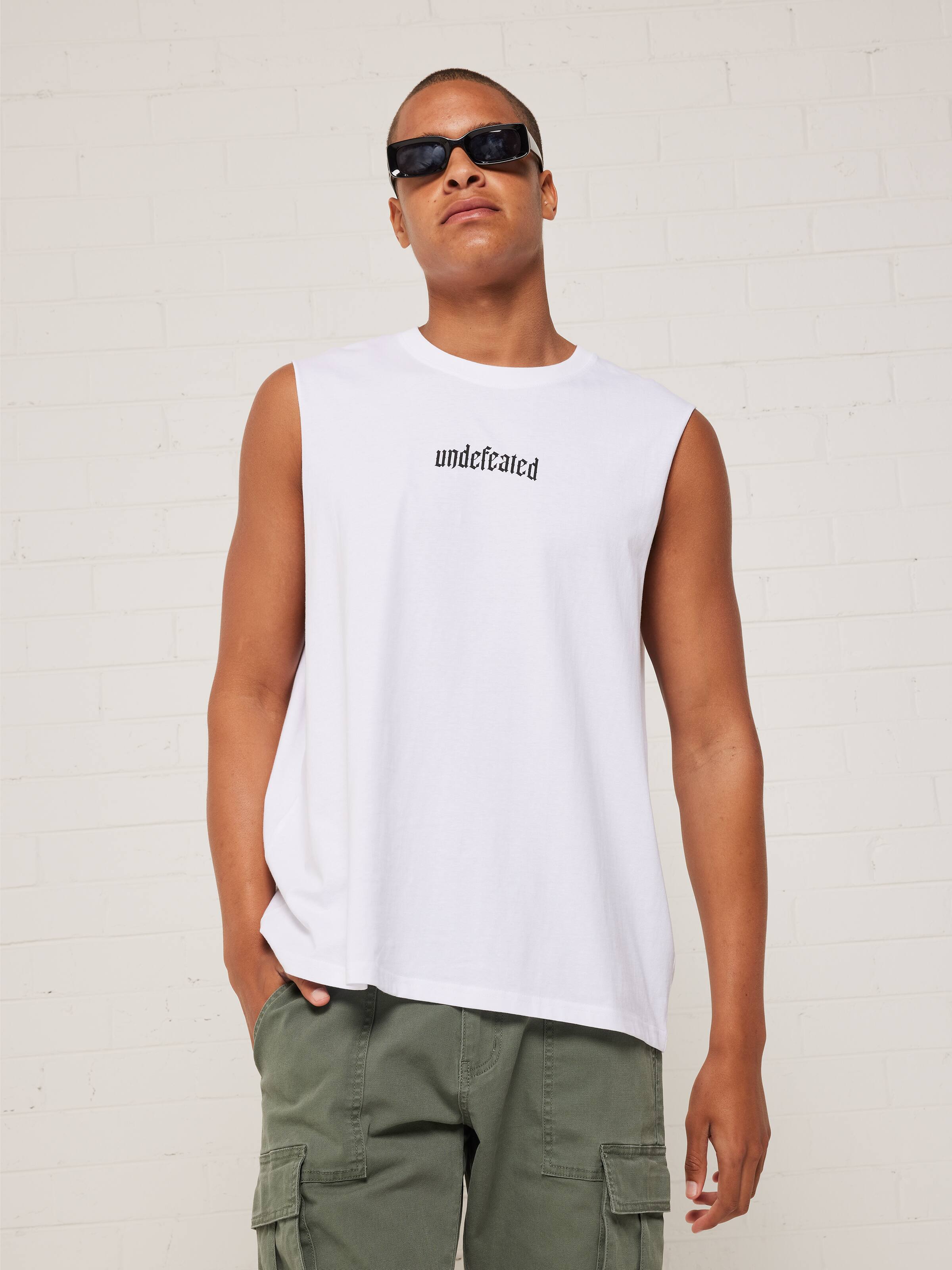Trend Urban Undefeated Oversized Muscle Tee