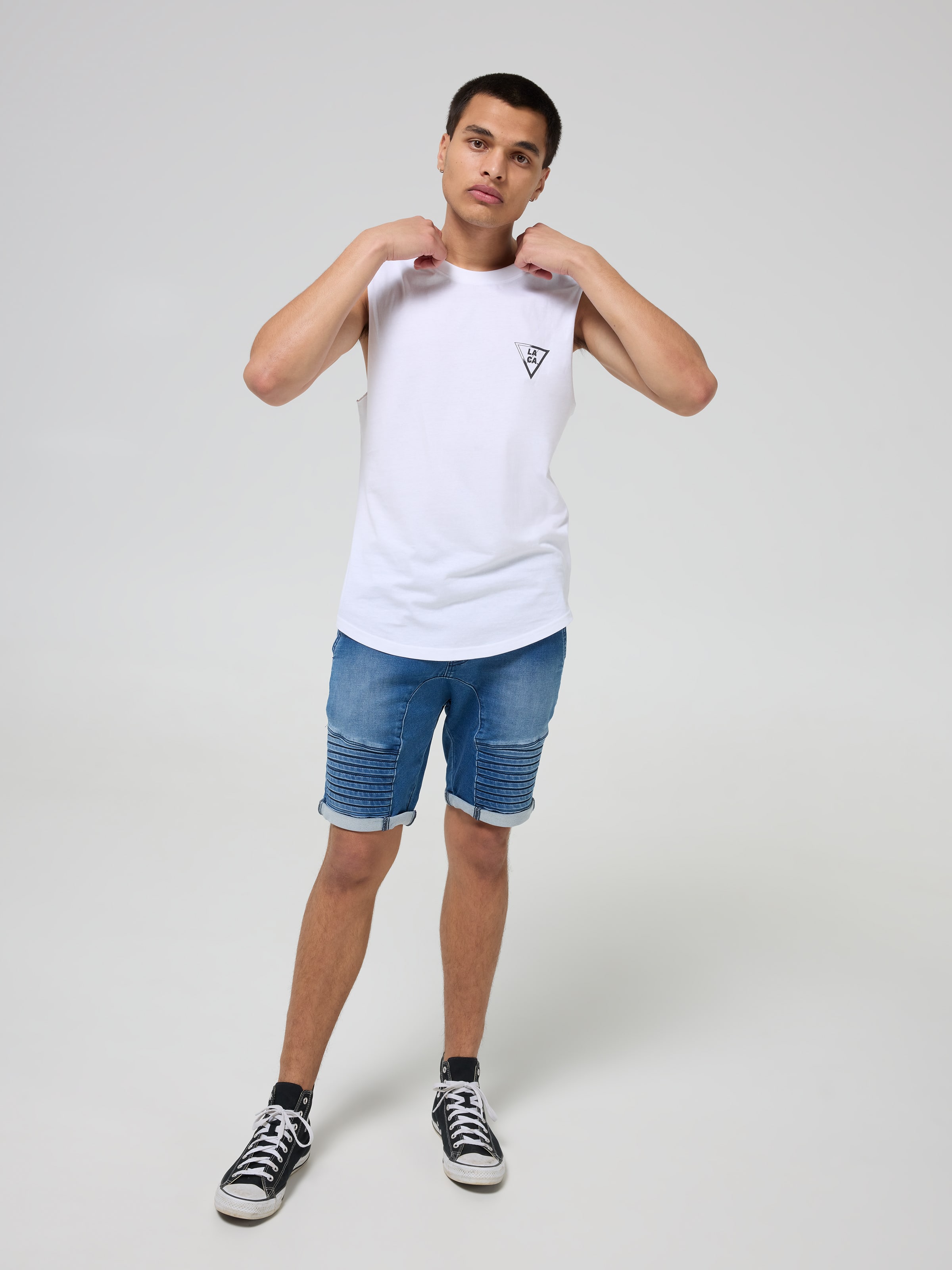Urban Curve Hem Muscle Tee