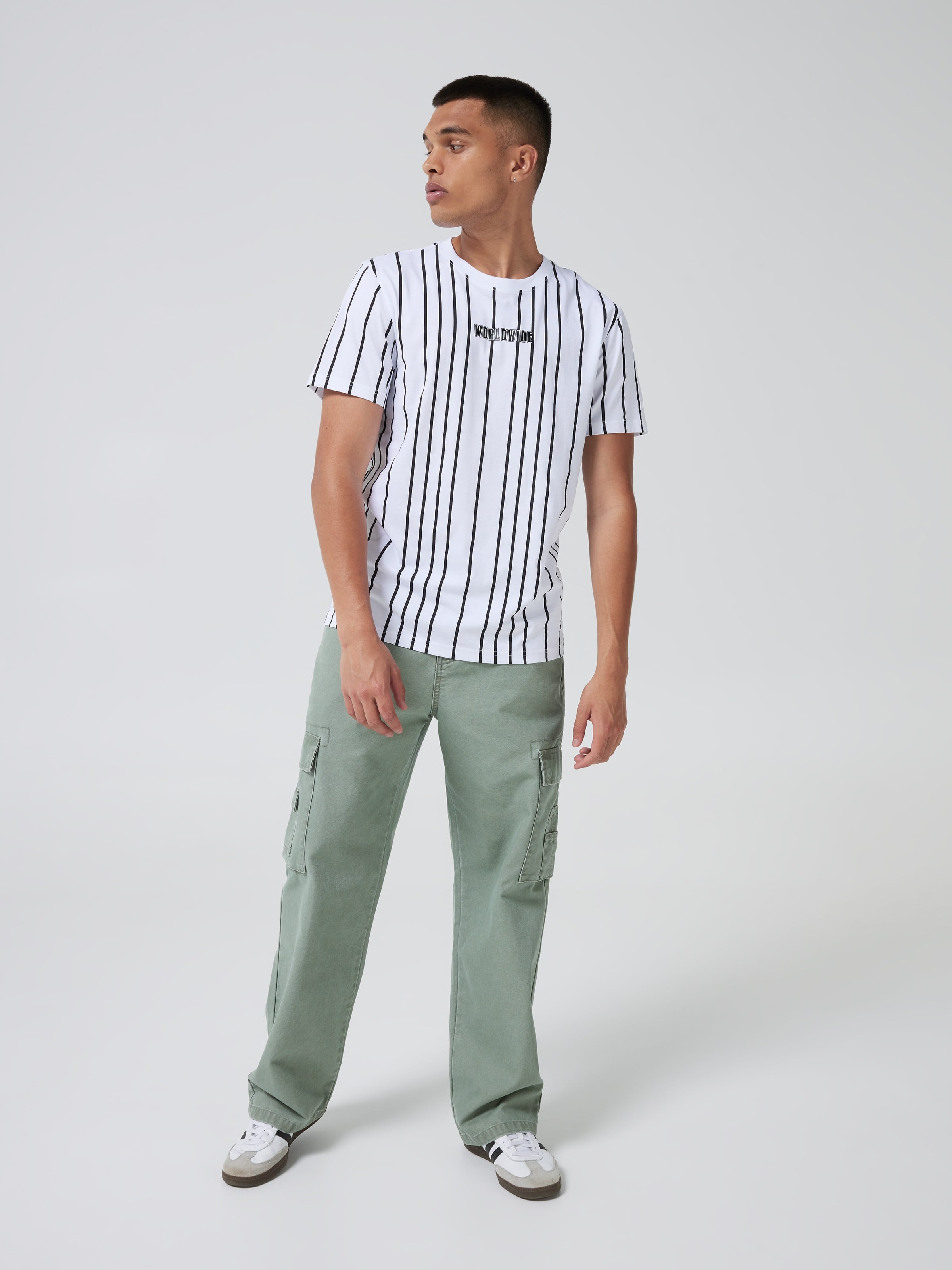 V-Stripe Wwide Short Sleeve Tee