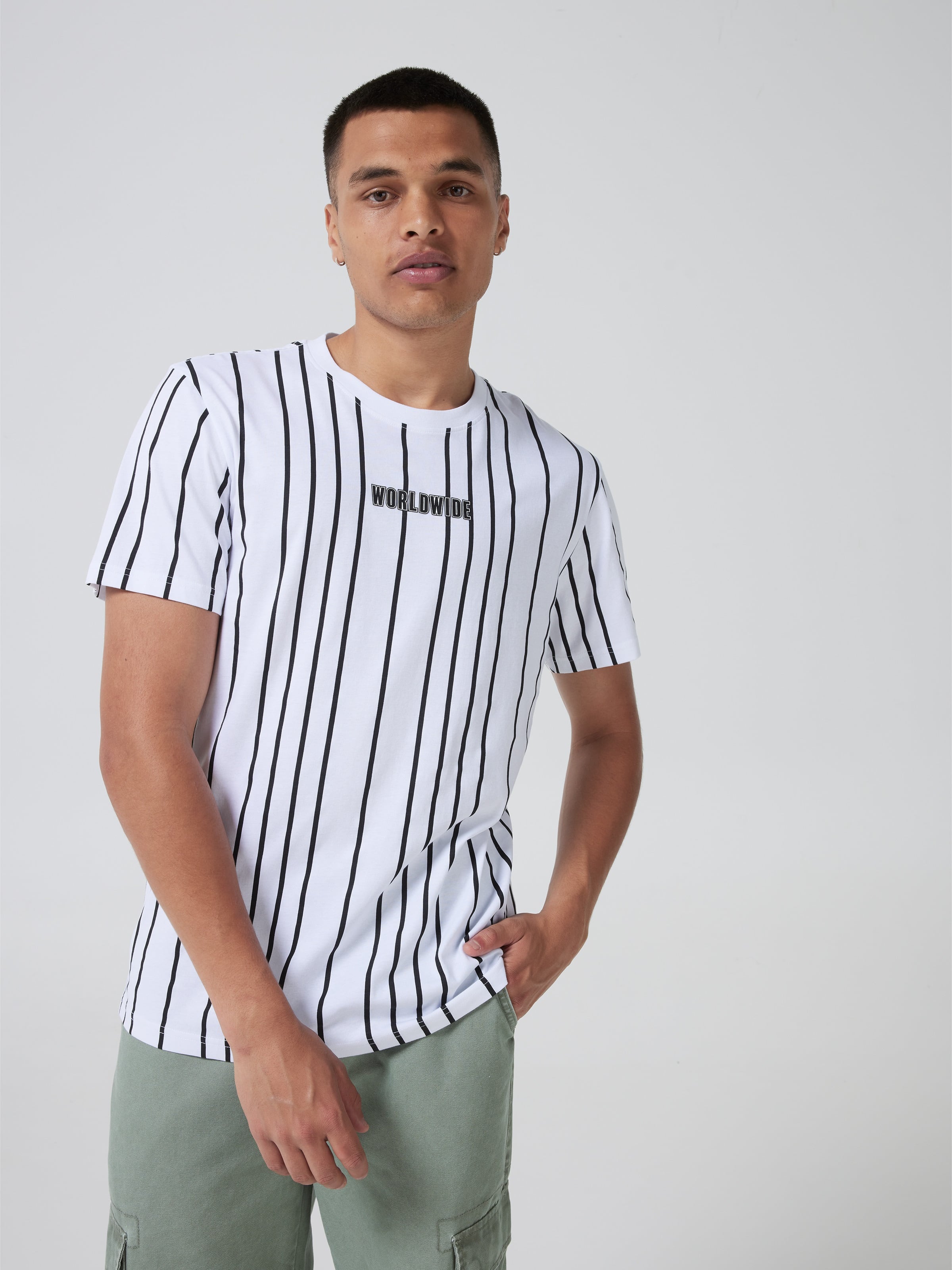 V-Stripe Wwide Short Sleeve Tee
