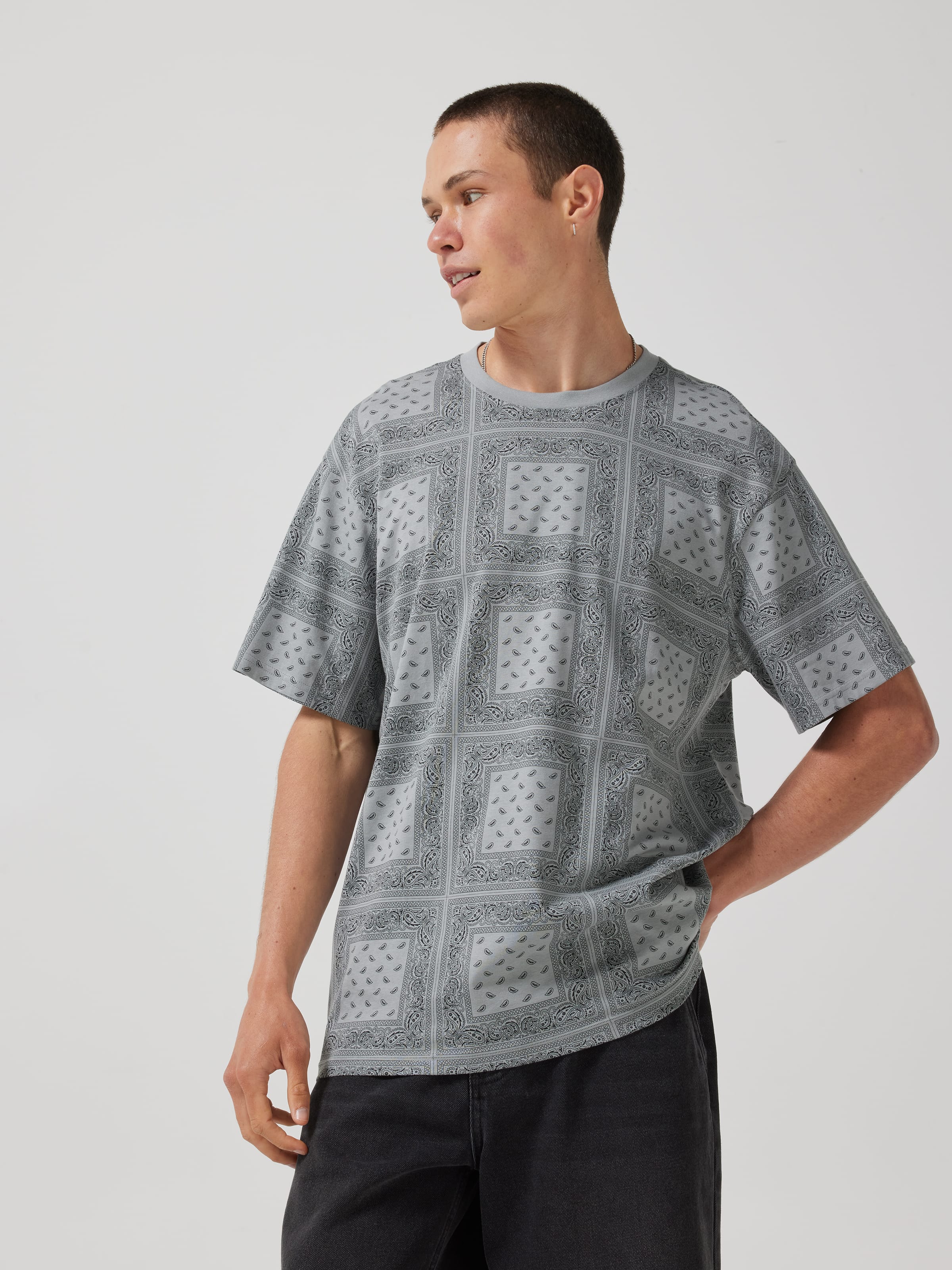 Bandana Relax Short Sleeve Tee