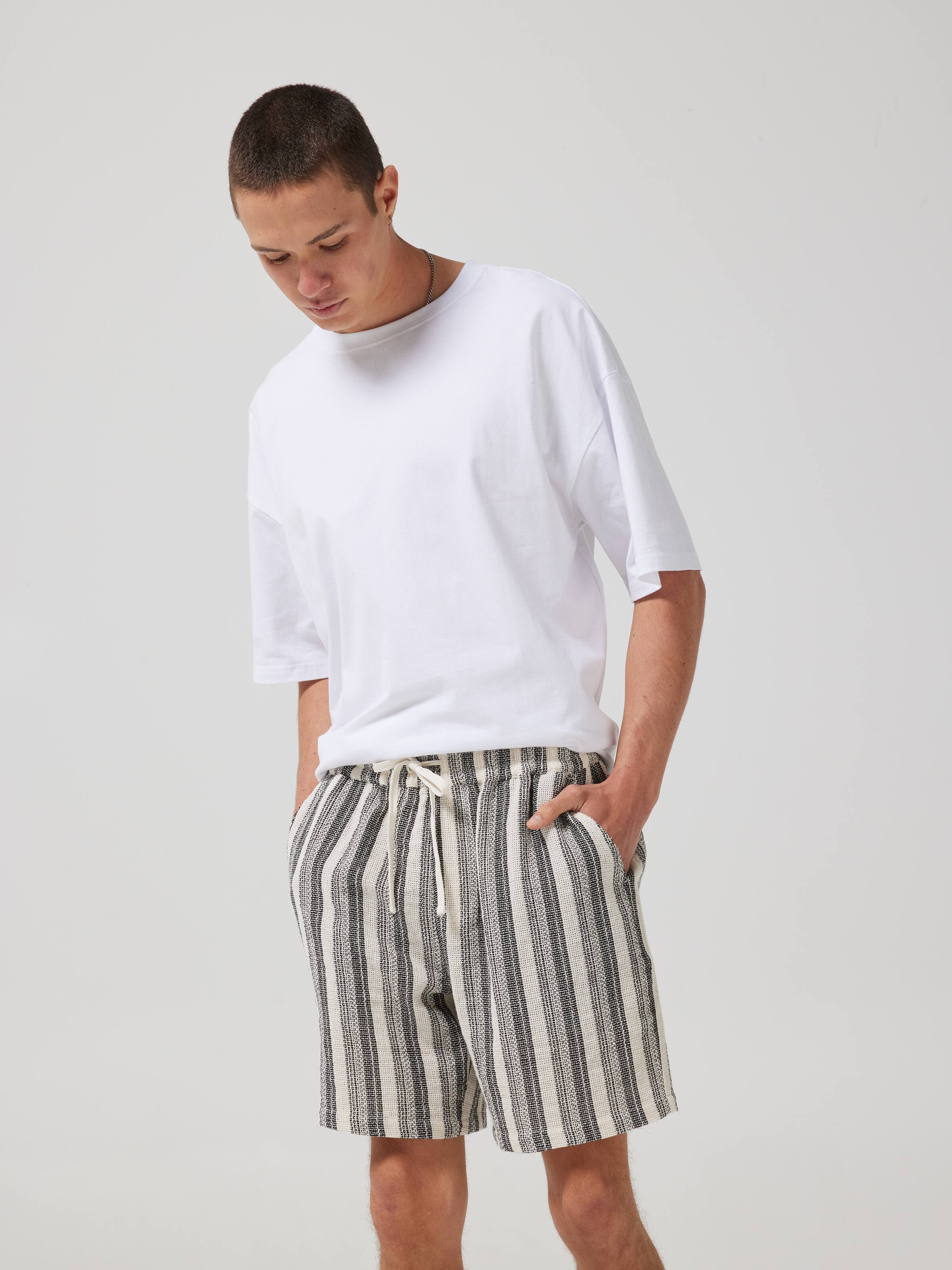Byron Texture Everyday Short