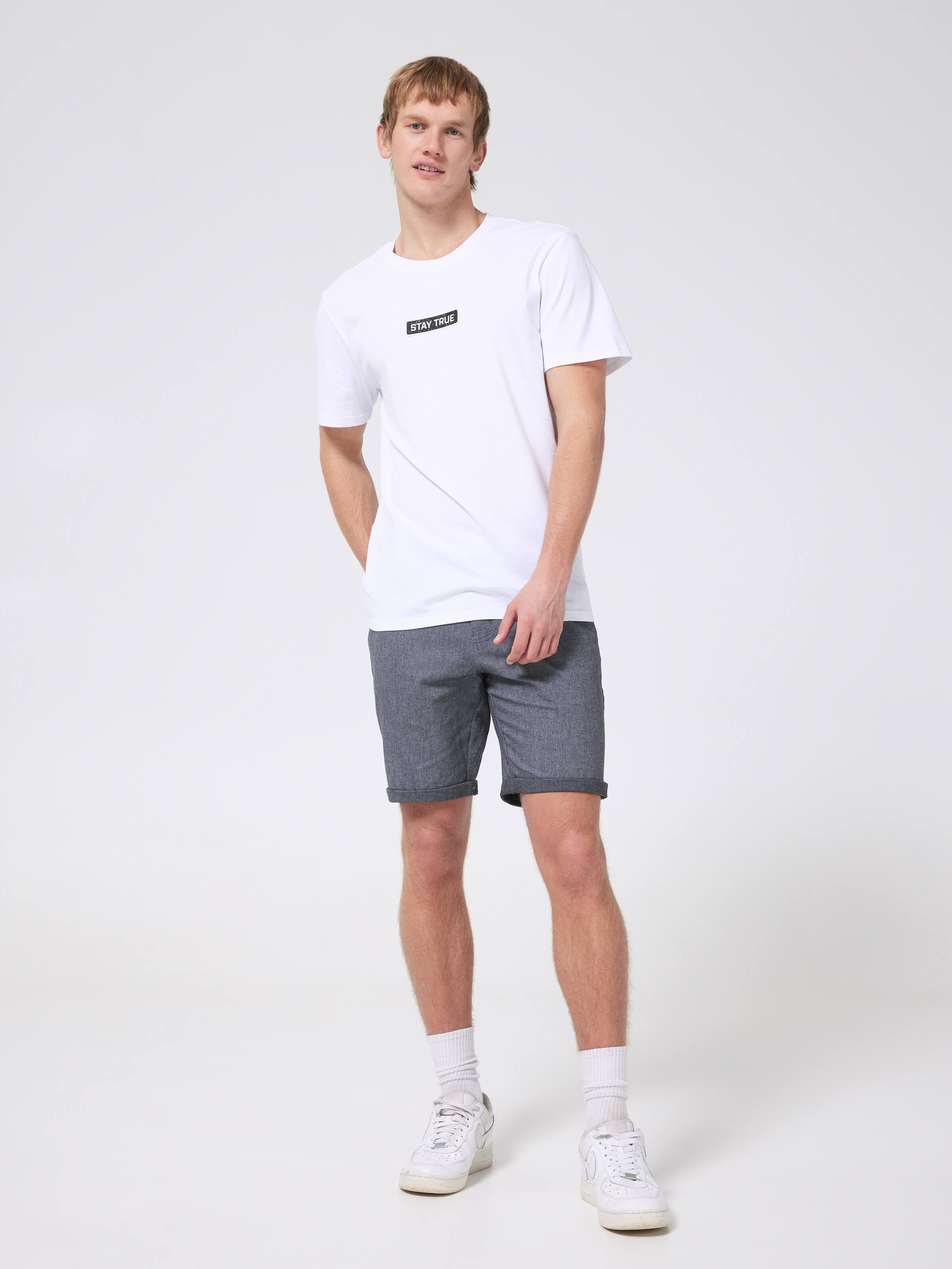 Chino Short Texture