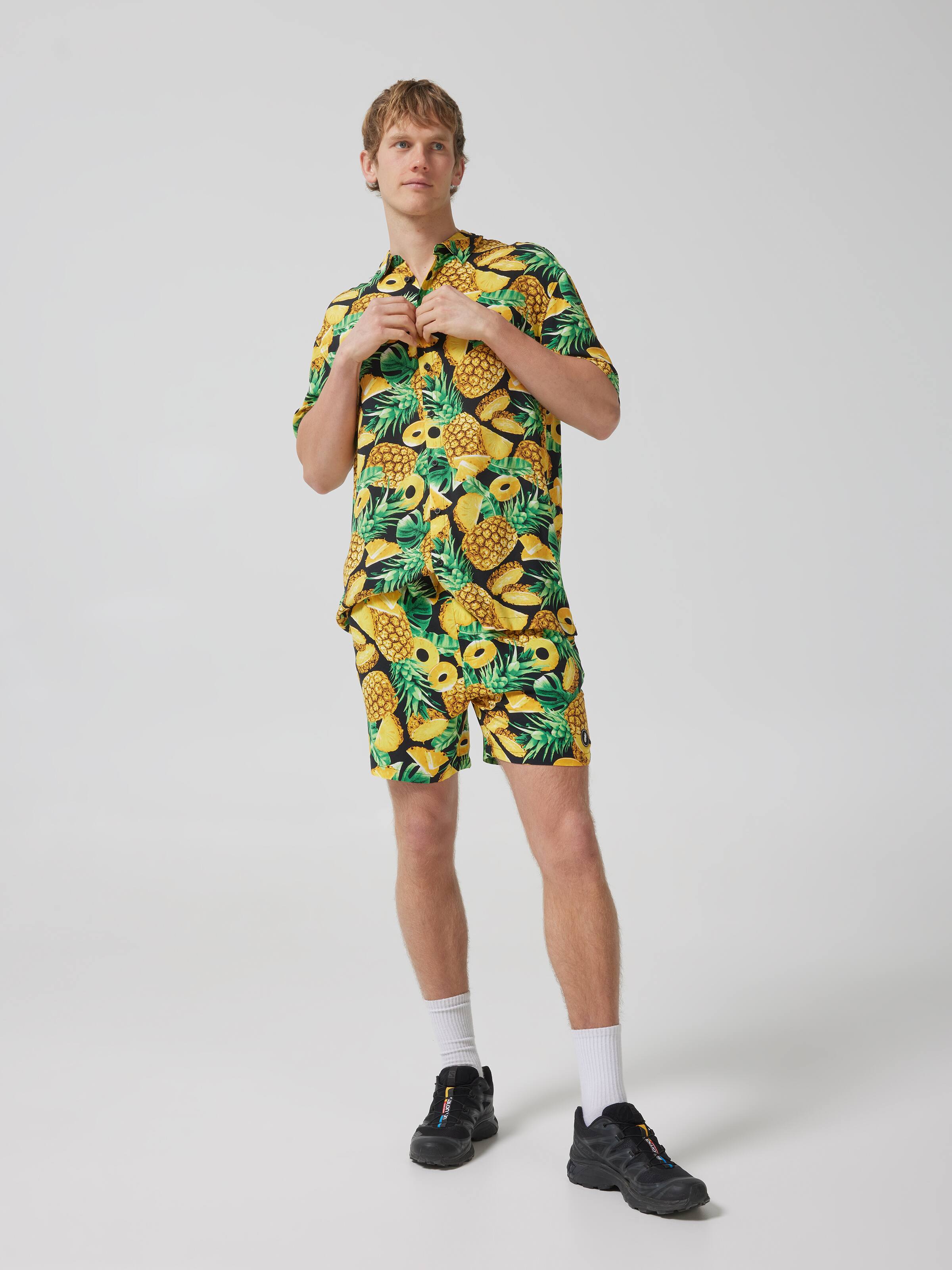 Resort Short - Pineapple
