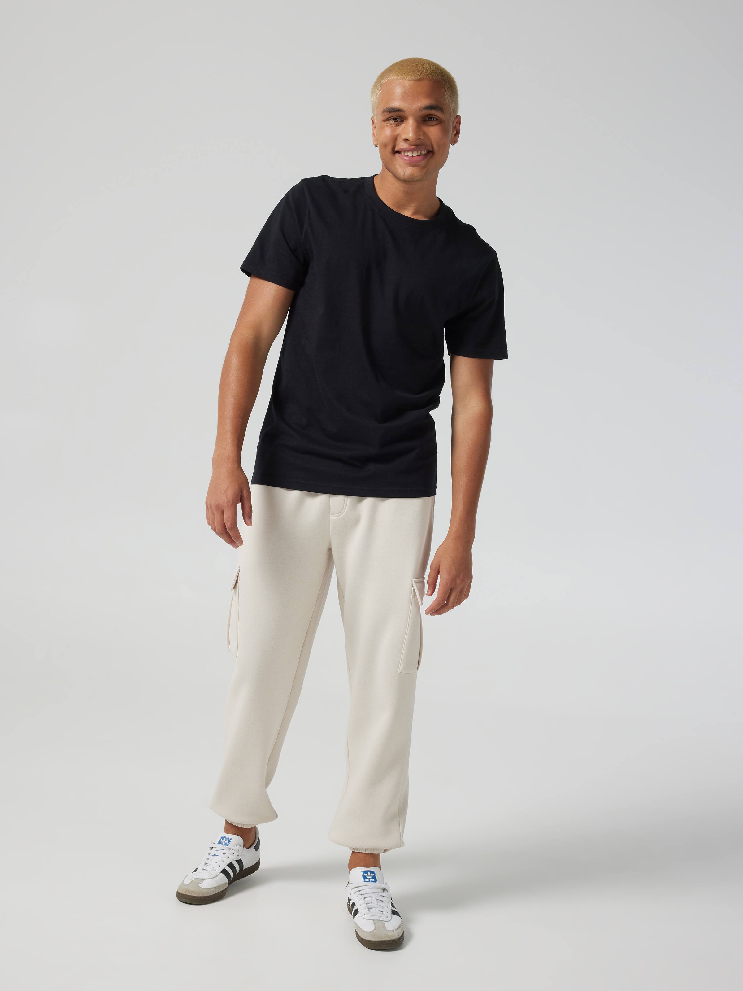 Levi Loose Cargo Trackpant