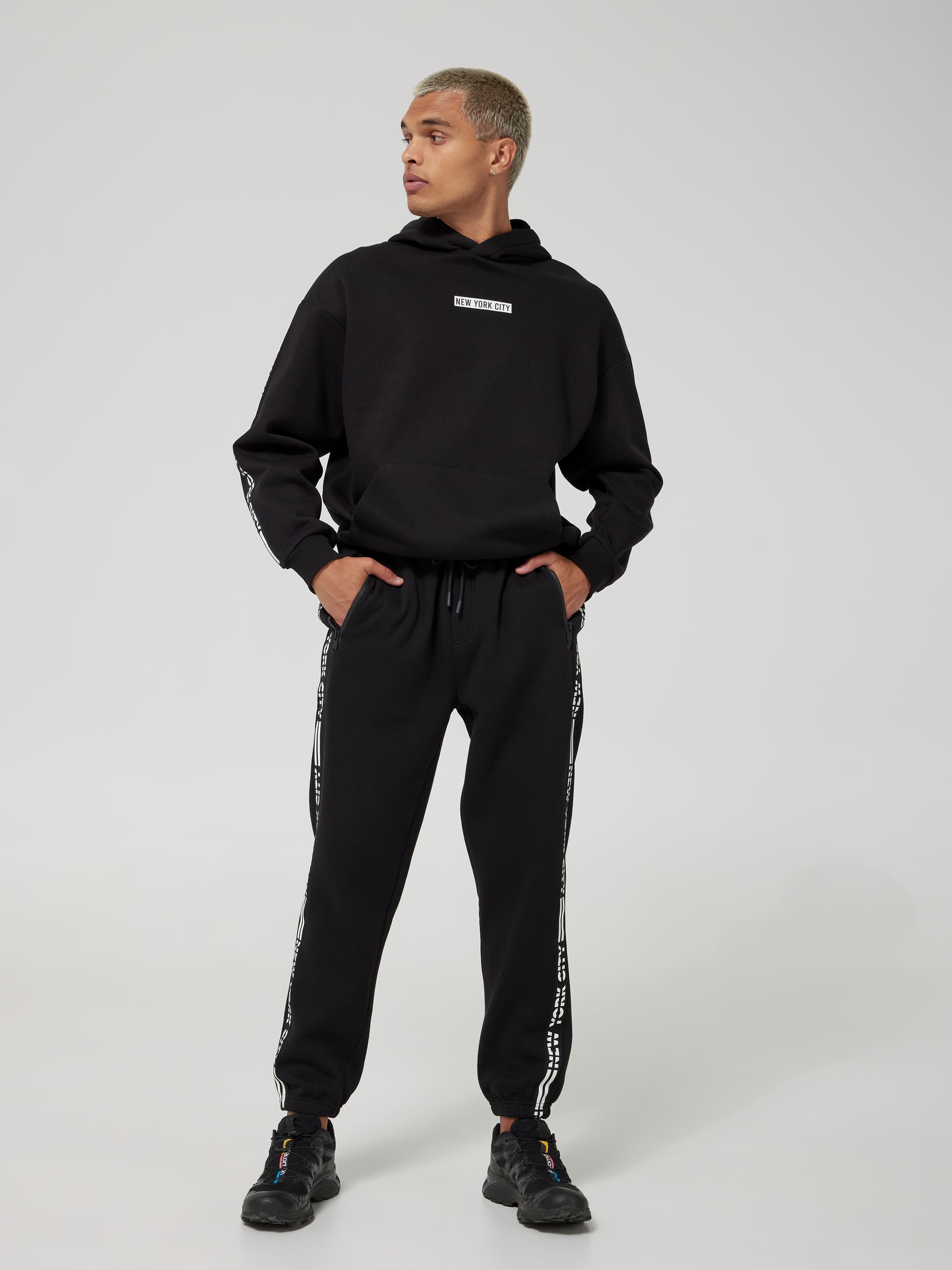 Noah Side Tape Trackpant