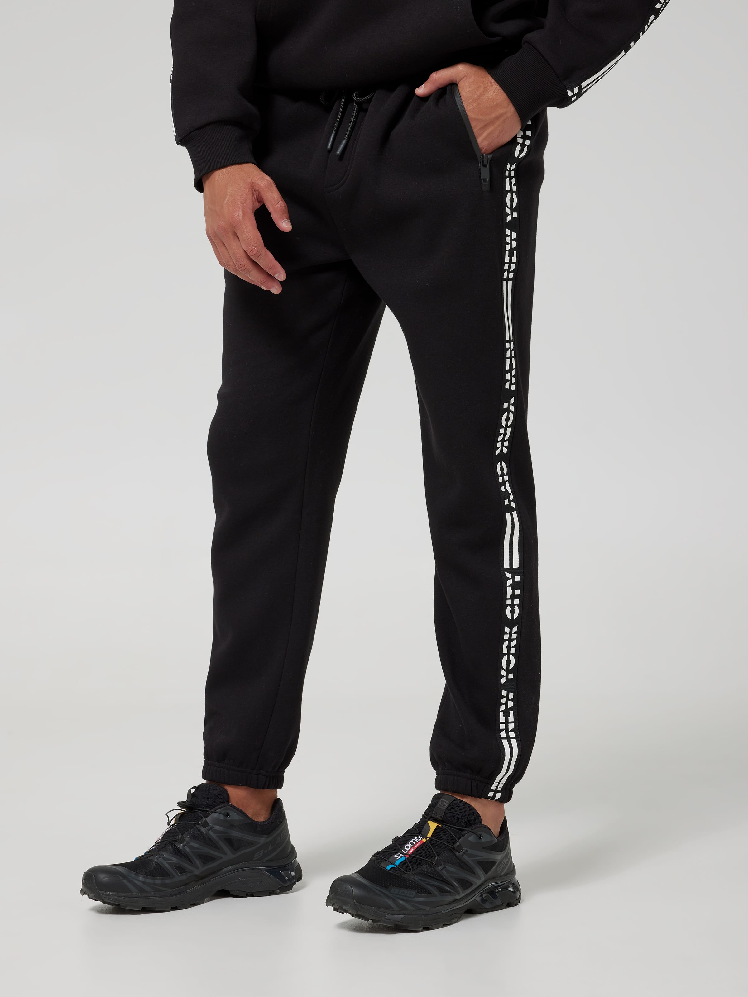 Noah Side Tape Trackpant