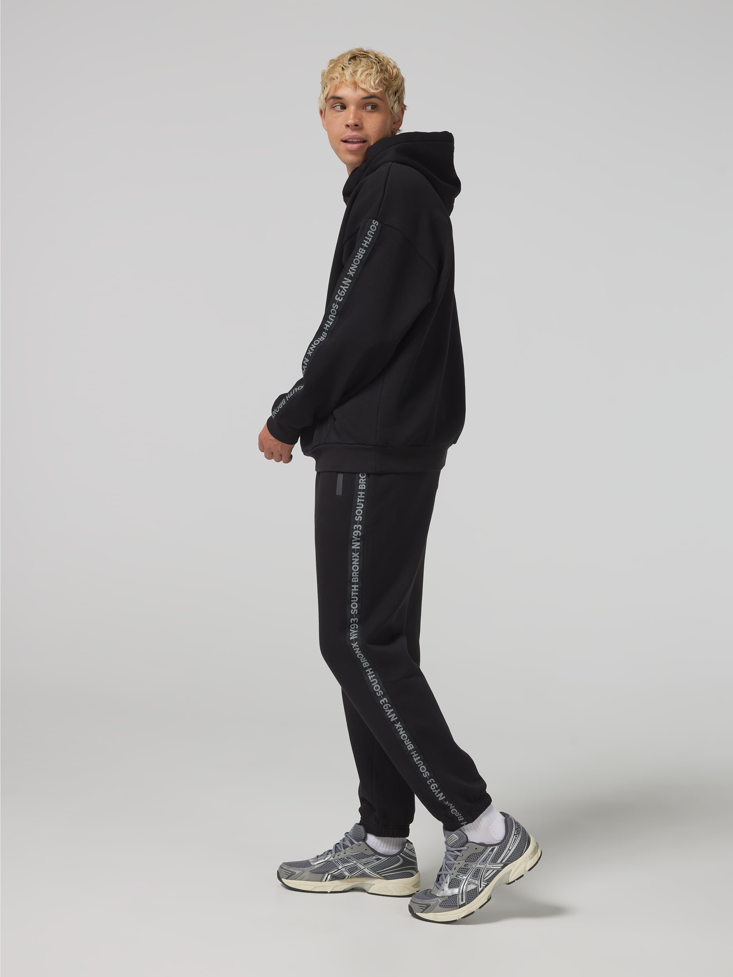 Noah Side Tape Trackpant