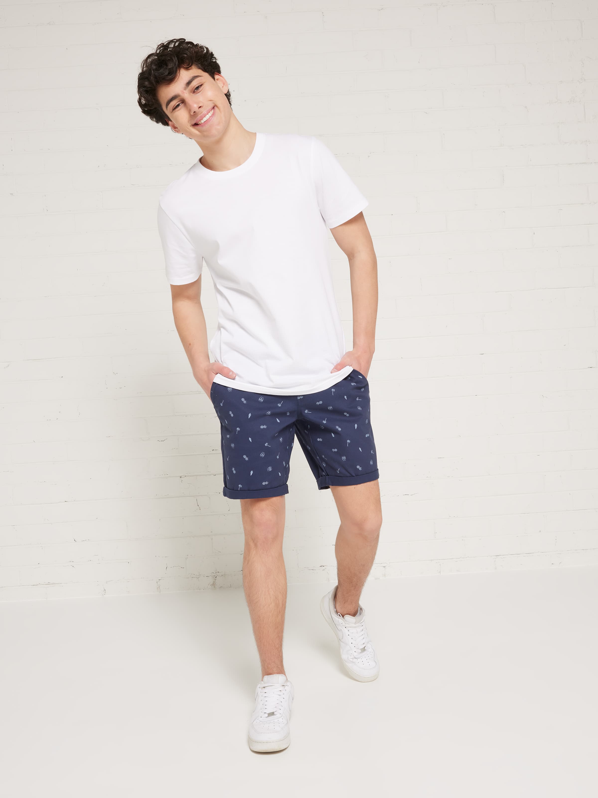 Chino Short Multi Icon