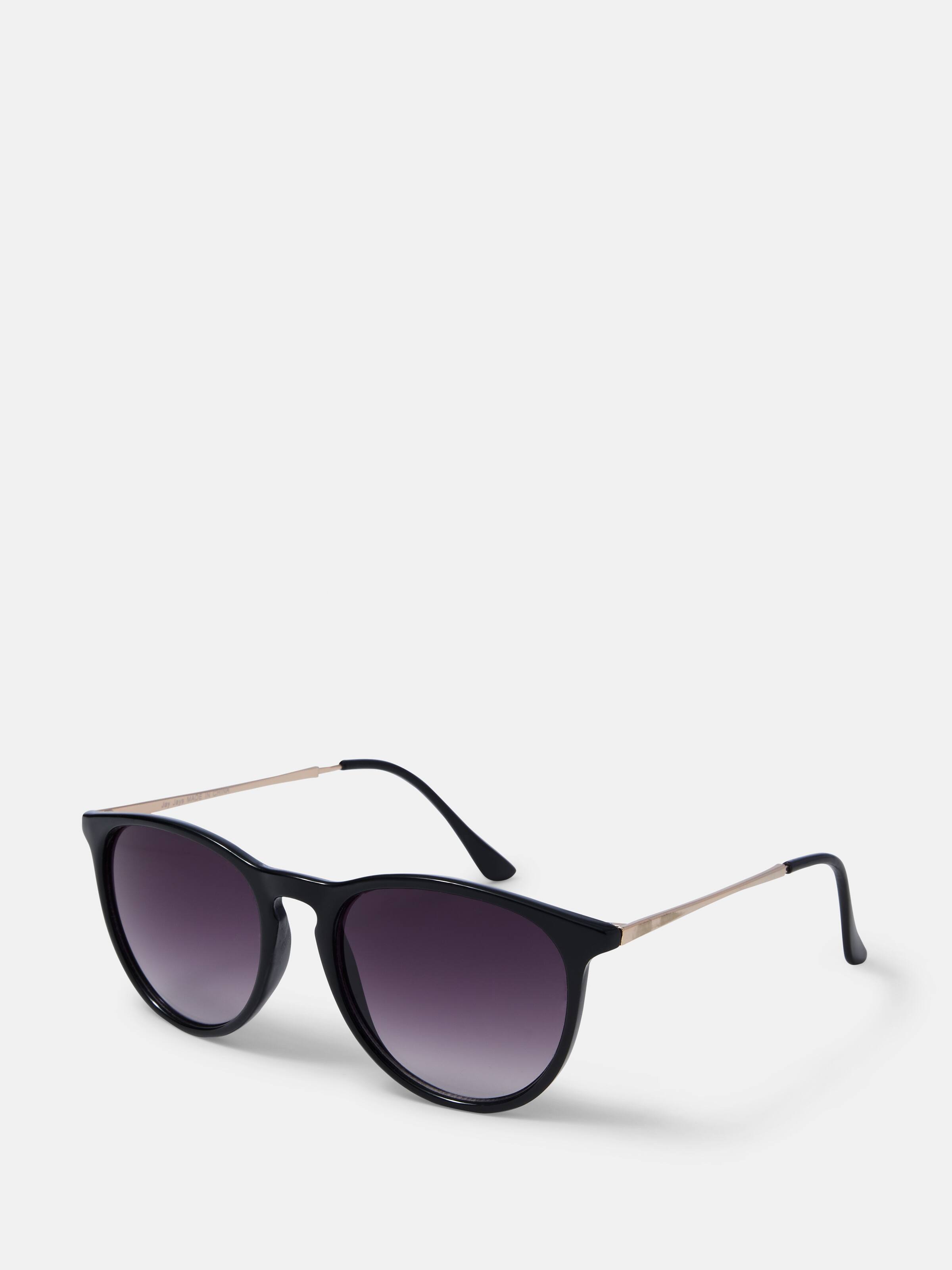 Ari Classic Round Sunglasses