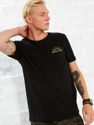 Legacy Short Sleeve Tee                                                                                                         