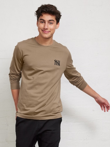 Urban 5 Long Sleeve Tee                                                                                                         