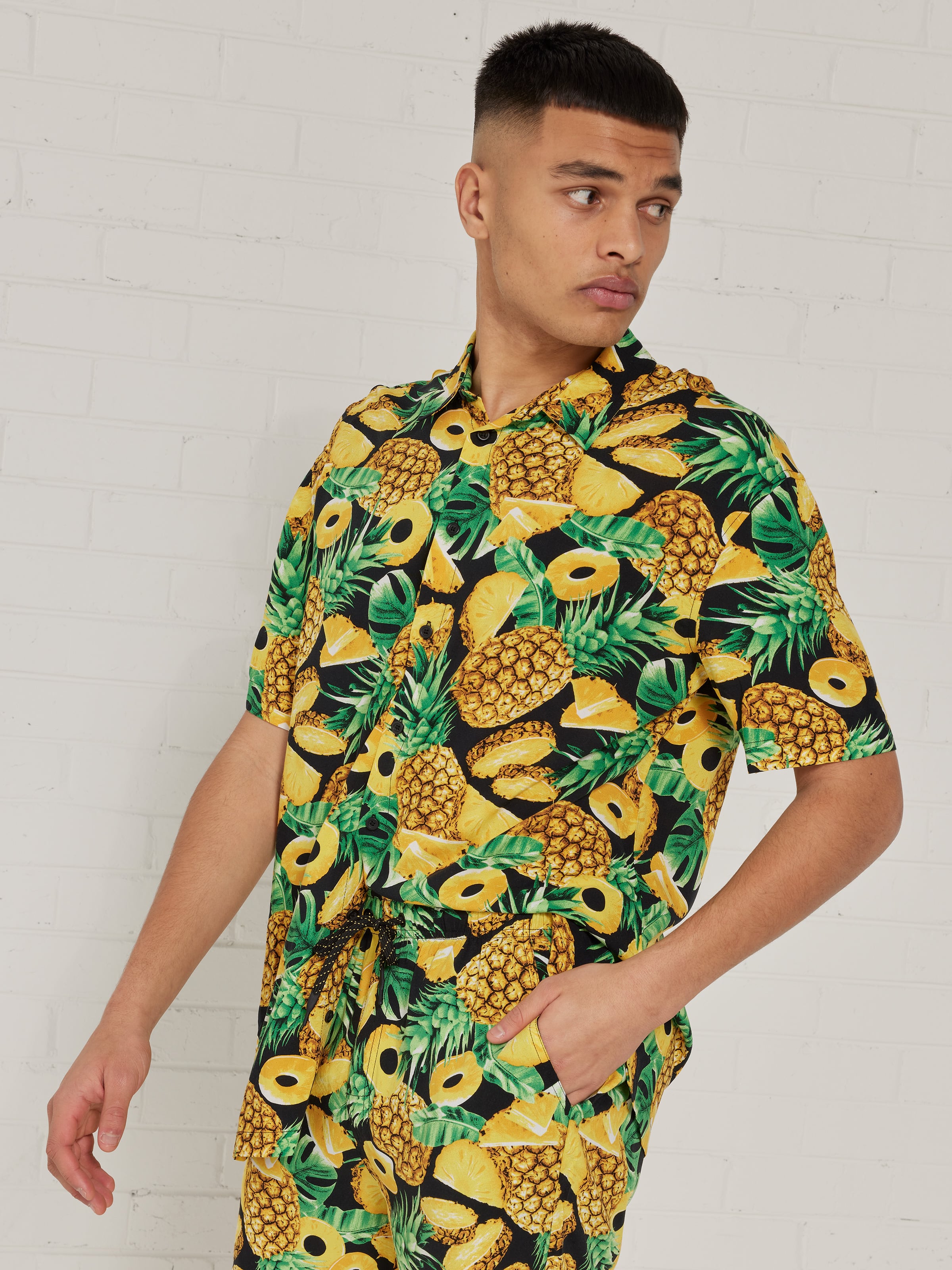 Fruit Pineapple Resort Shirt - Jay Jays Online